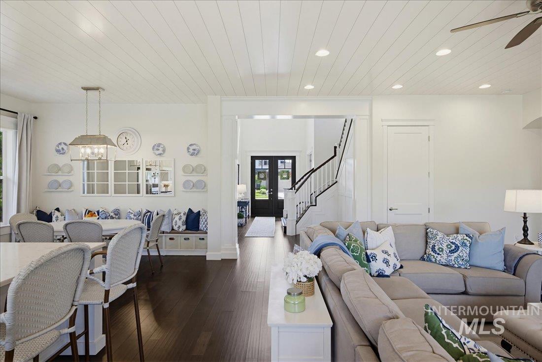 939 S Lake Pointe Way, Eagle, Idaho 83616, 4 Bedrooms, 3.5 Bathrooms, Residential For Sale, Price $1,800,000, 98985619