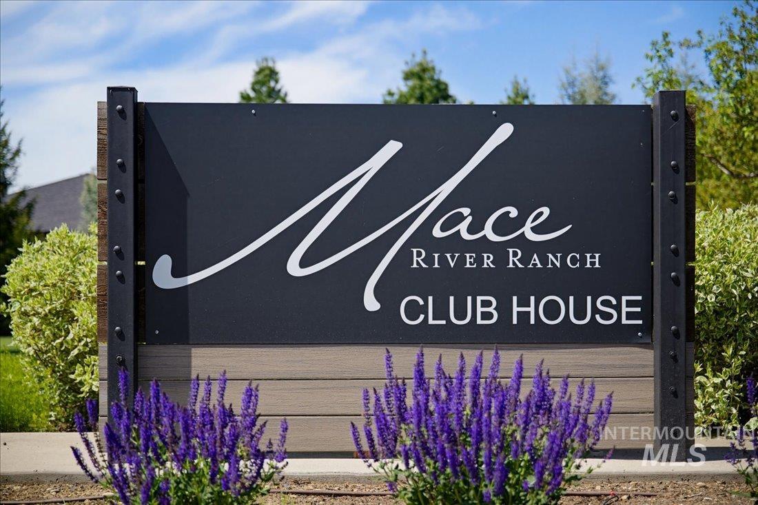 939 S Lake Pointe Way, Eagle, Idaho 83616, 4 Bedrooms, 3.5 Bathrooms, Residential For Sale, Price $1,800,000, 98985619