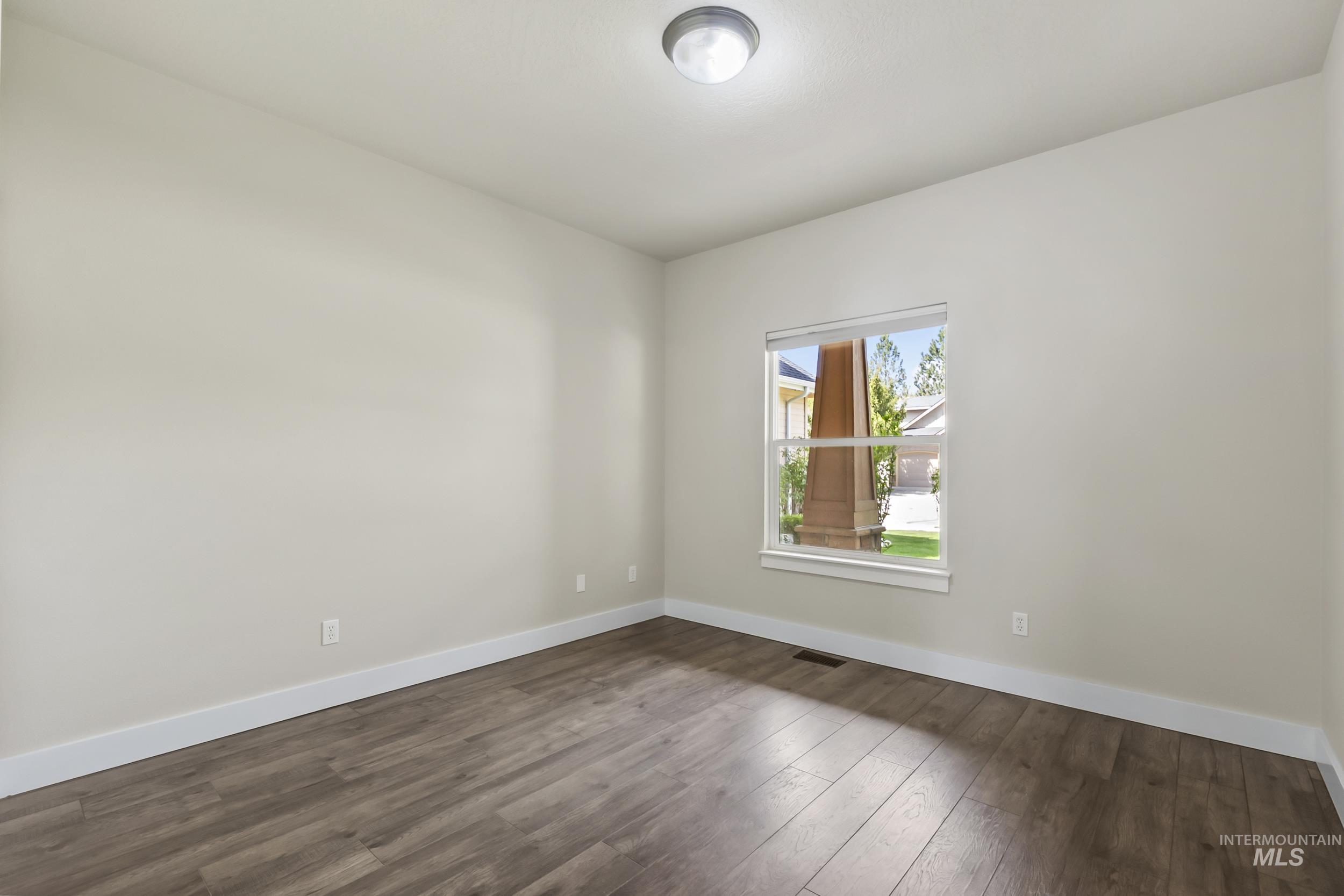 5356 N Schumann Ave, Meridian, Idaho 83646, 5 Bedrooms, 3 Bathrooms, Residential For Sale, Price $635,000,MLS 98985620