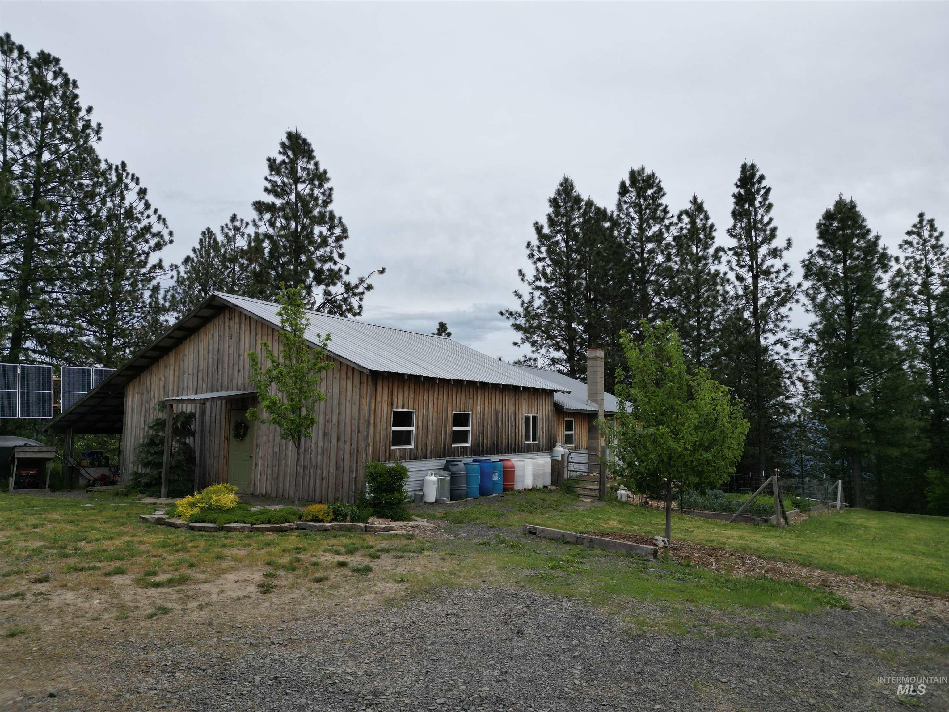 1510 Summitview Driave, Ahsahka, Idaho 83520, 2 Bedrooms, 1 Bathroom, Residential For Sale, Price $225,000,MLS 98985626
