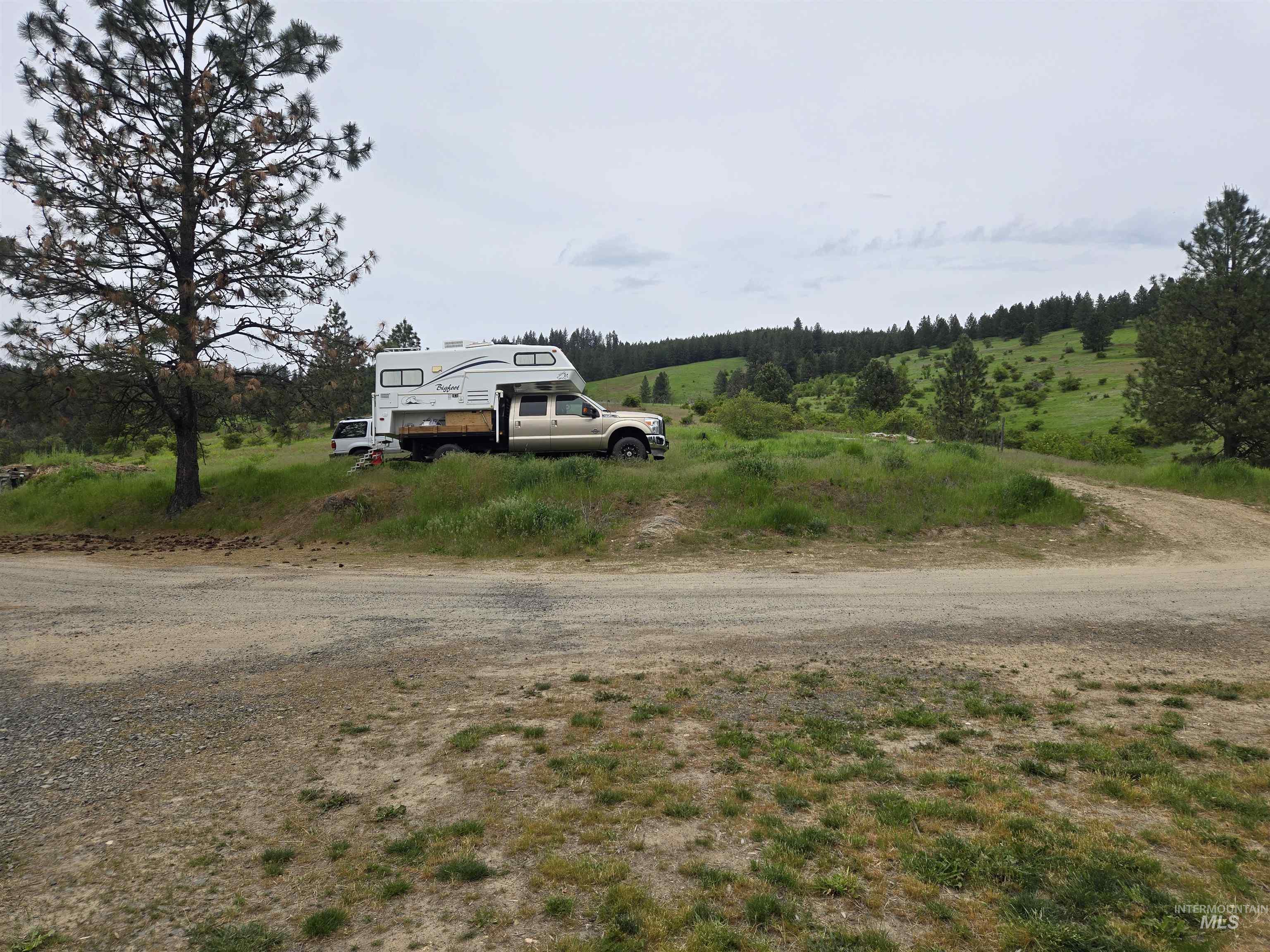 1510 Summitview Driave, Ahsahka, Idaho 83520, 2 Bedrooms, 1 Bathroom, Residential For Sale, Price $225,000,MLS 98985626
