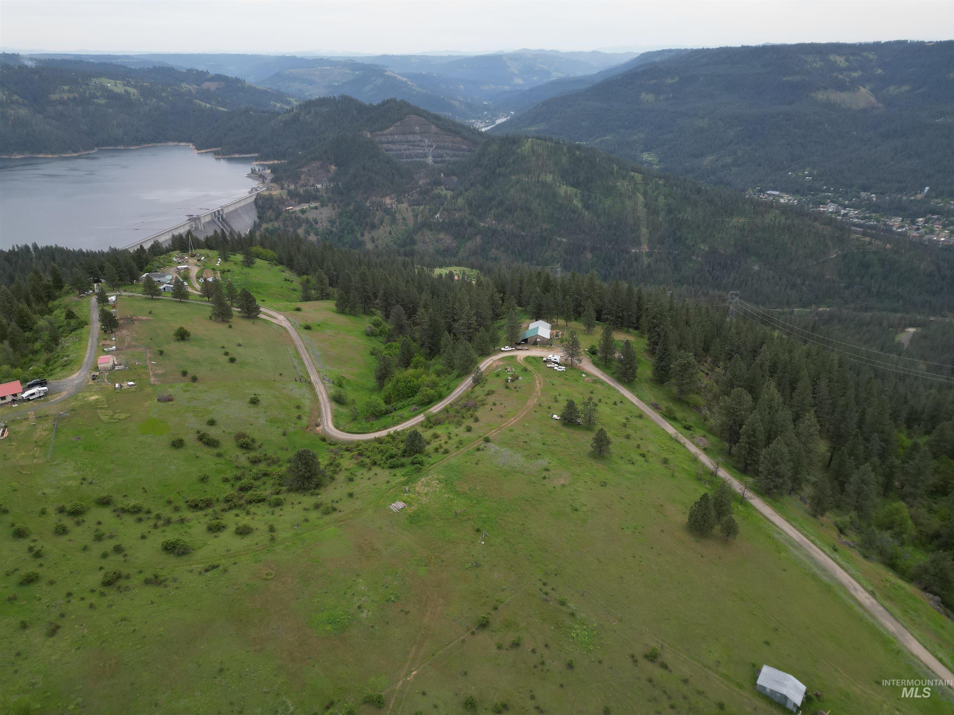 1510 Summitview Driave, Ahsahka, Idaho 83520, 2 Bedrooms, 1 Bathroom, Residential For Sale, Price $225,000,MLS 98985626