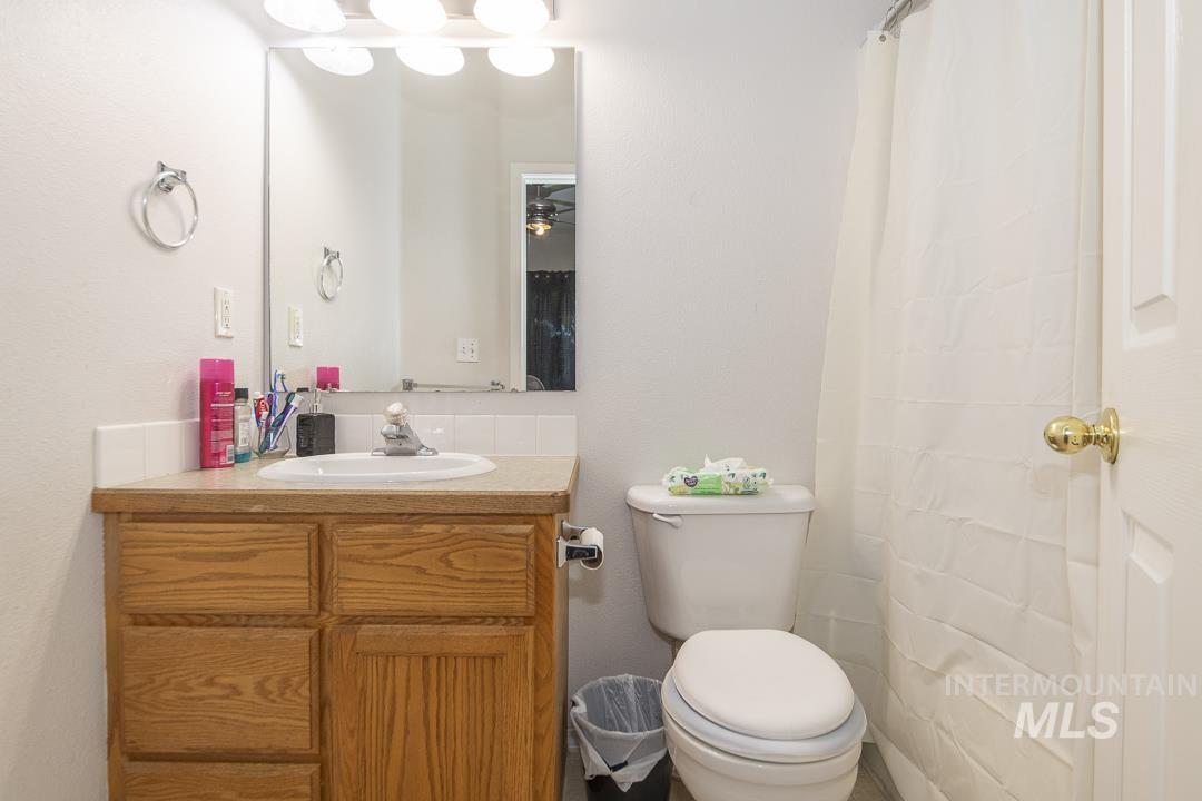 914 S Diamond St., Nampa, Idaho 83686, 3 Bedrooms, 2 Bathrooms, Residential For Sale, Price $299,900,MLS 98985627