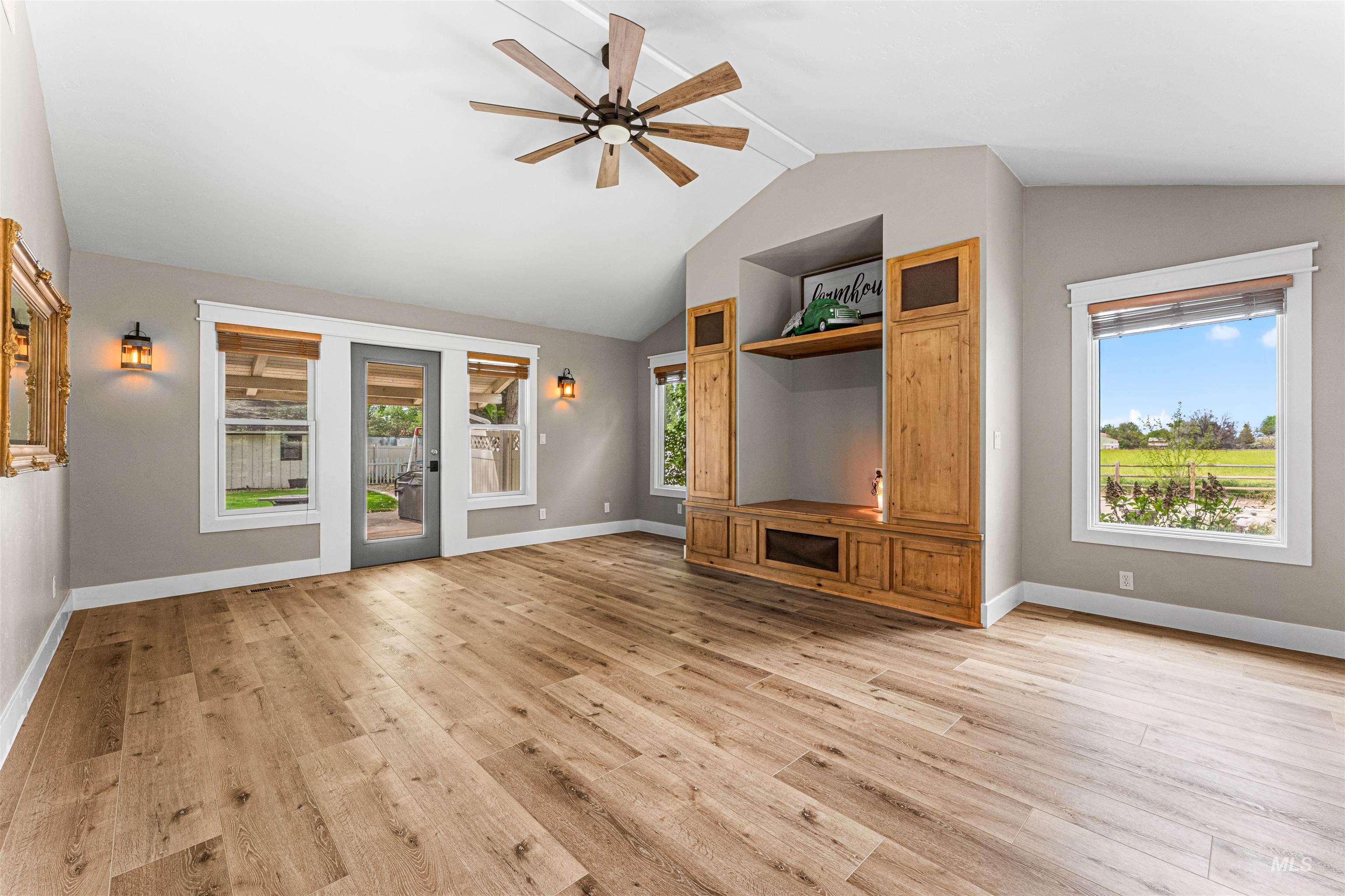1200 N Beverly Dr, Eagle, Idaho 83616, 3 Bedrooms, 3.5 Bathrooms, Residential For Sale, Price $1,499,950,MLS 98985630