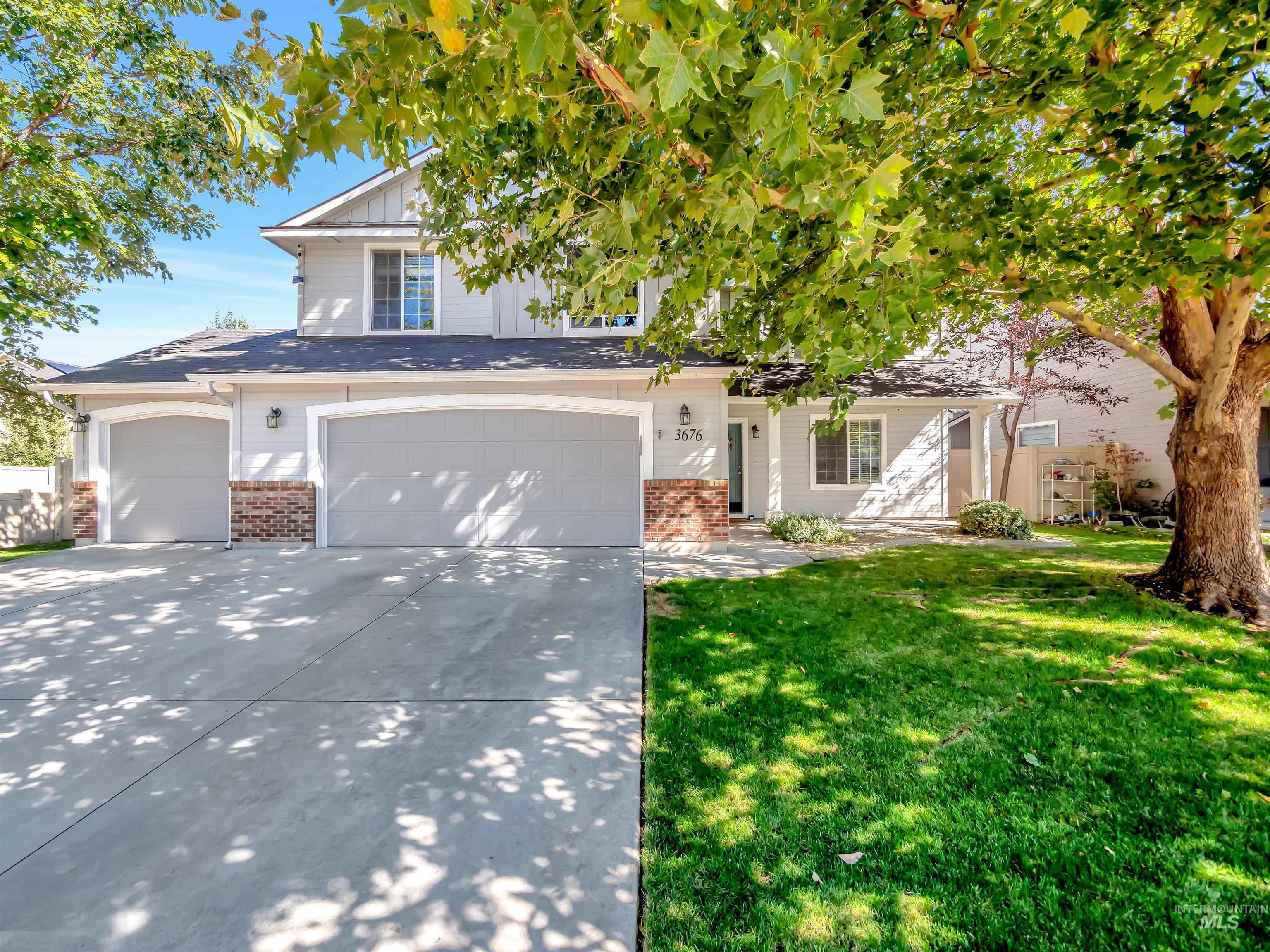 3676 S Ascaino Ave, Meridian, Idaho 83642, 4 Bedrooms, 2.5 Bathrooms, Residential For Sale, Price $540,000,MLS 98985631