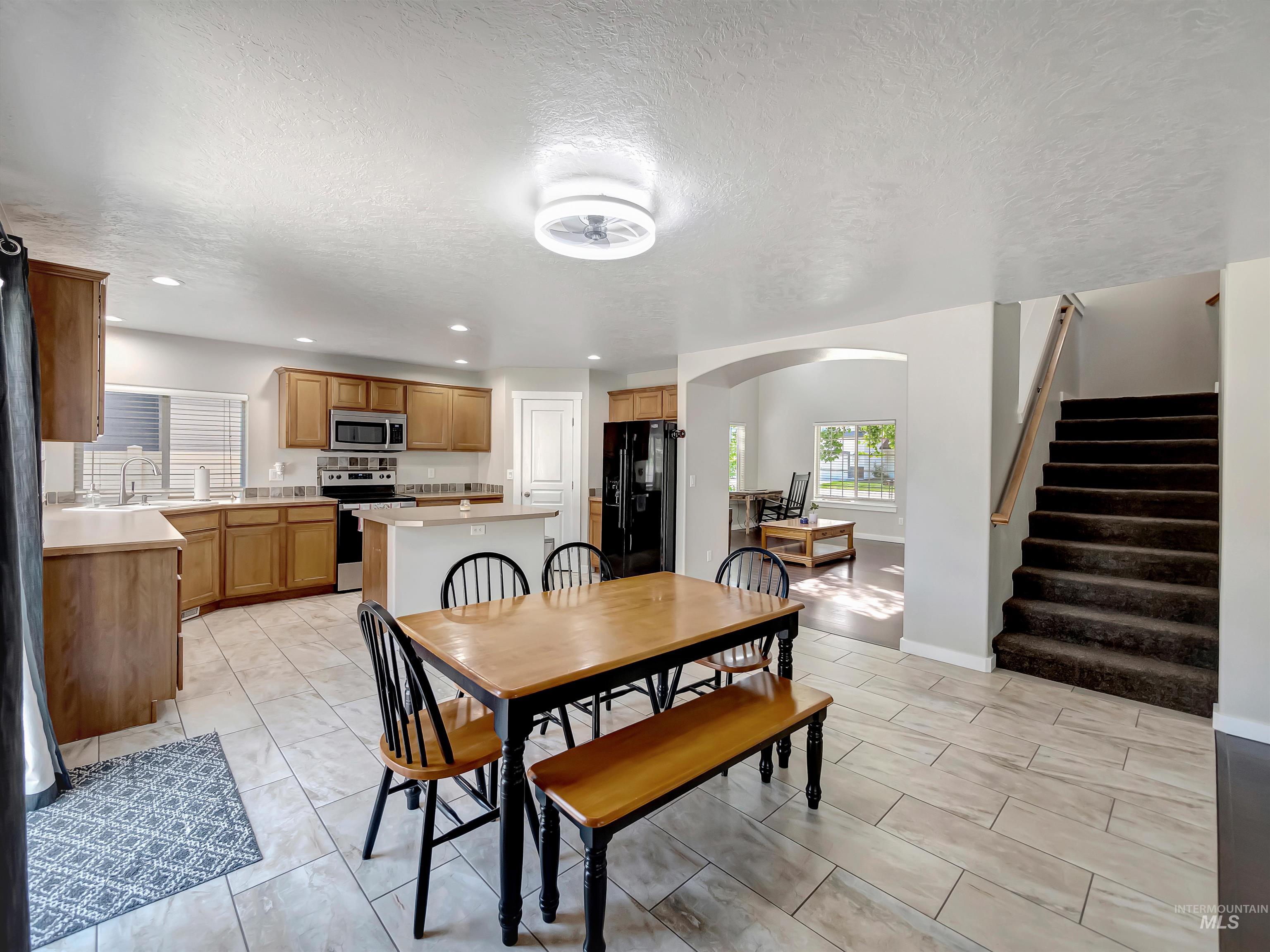3676 S Ascaino Ave, Meridian, Idaho 83642, 4 Bedrooms, 2.5 Bathrooms, Residential For Sale, Price $540,000,MLS 98985631