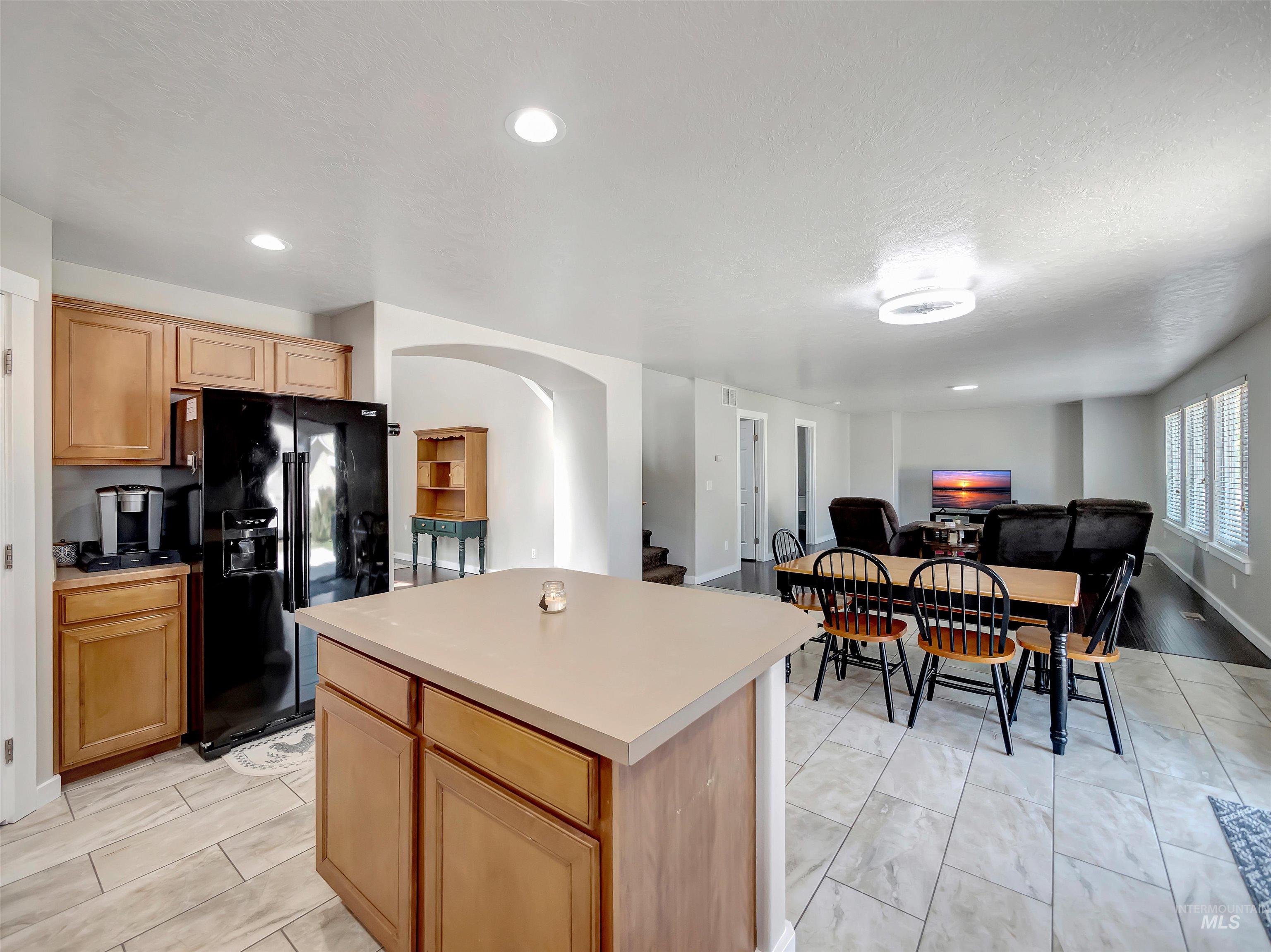 3676 S Ascaino Ave, Meridian, Idaho 83642, 4 Bedrooms, 2.5 Bathrooms, Residential For Sale, Price $540,000,MLS 98985631