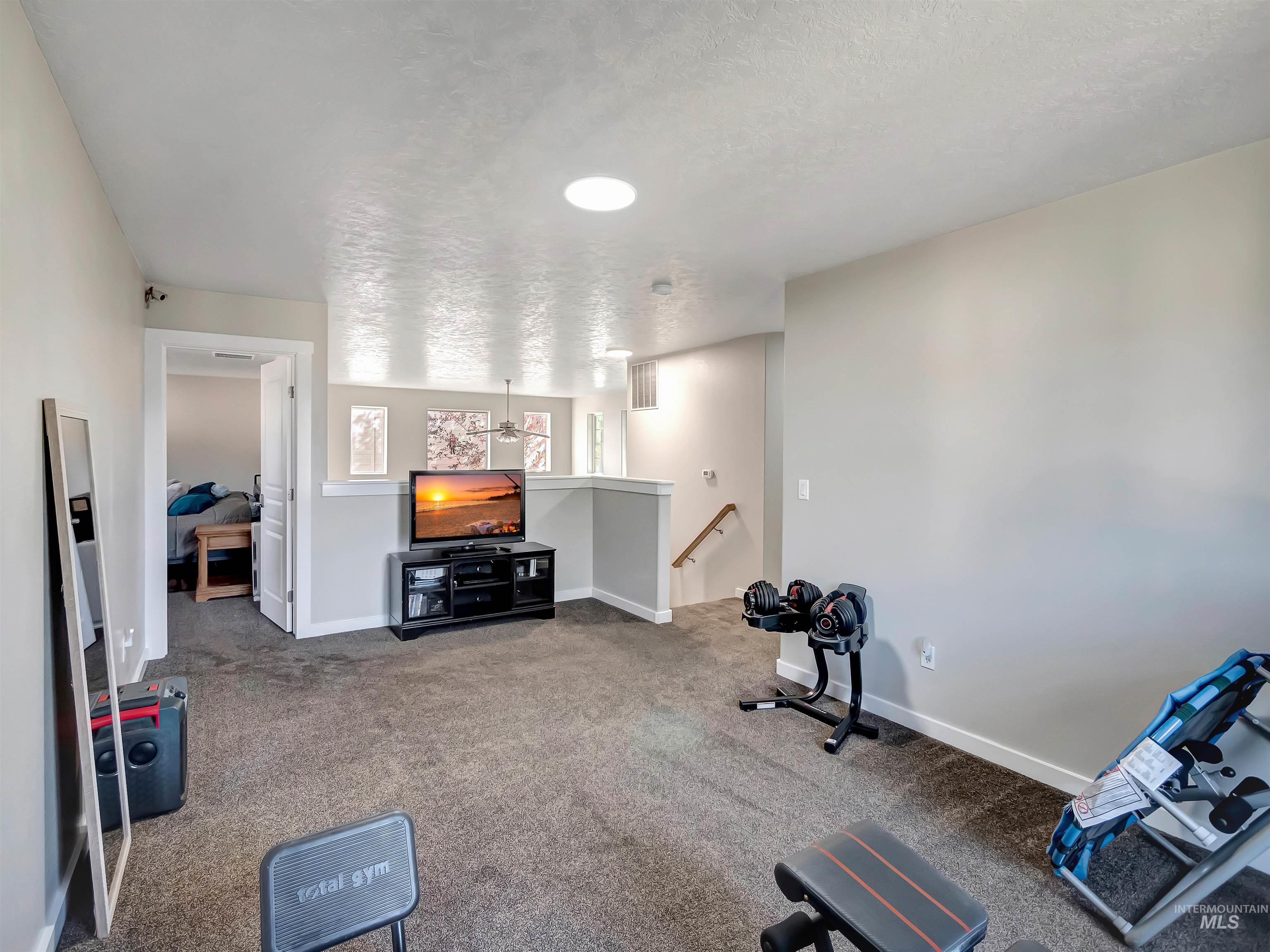 3676 S Ascaino Ave, Meridian, Idaho 83642, 4 Bedrooms, 2.5 Bathrooms, Residential For Sale, Price $540,000,MLS 98985631
