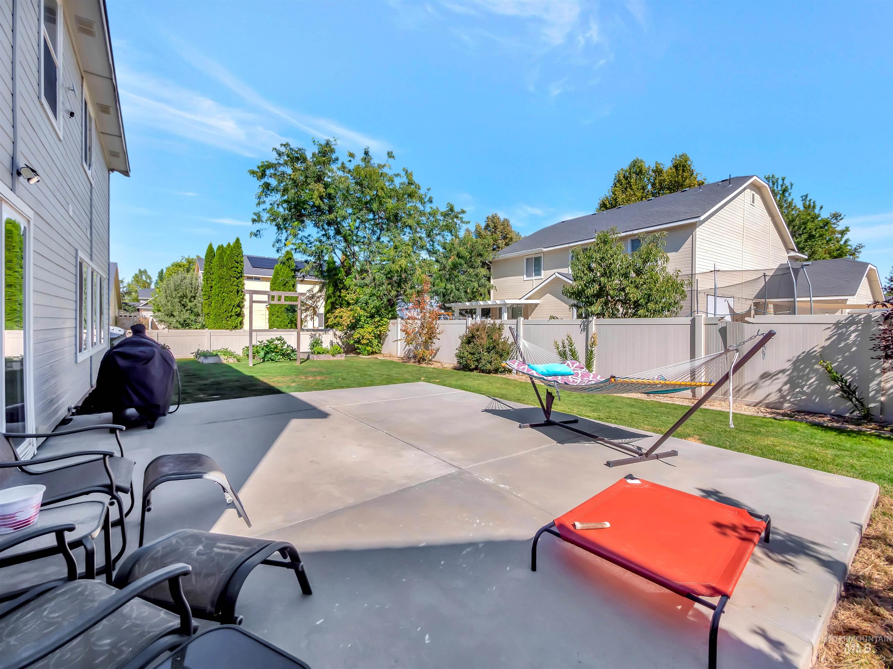 3676 S Ascaino Ave, Meridian, Idaho 83642, 4 Bedrooms, 2.5 Bathrooms, Residential For Sale, Price $540,000,MLS 98985631