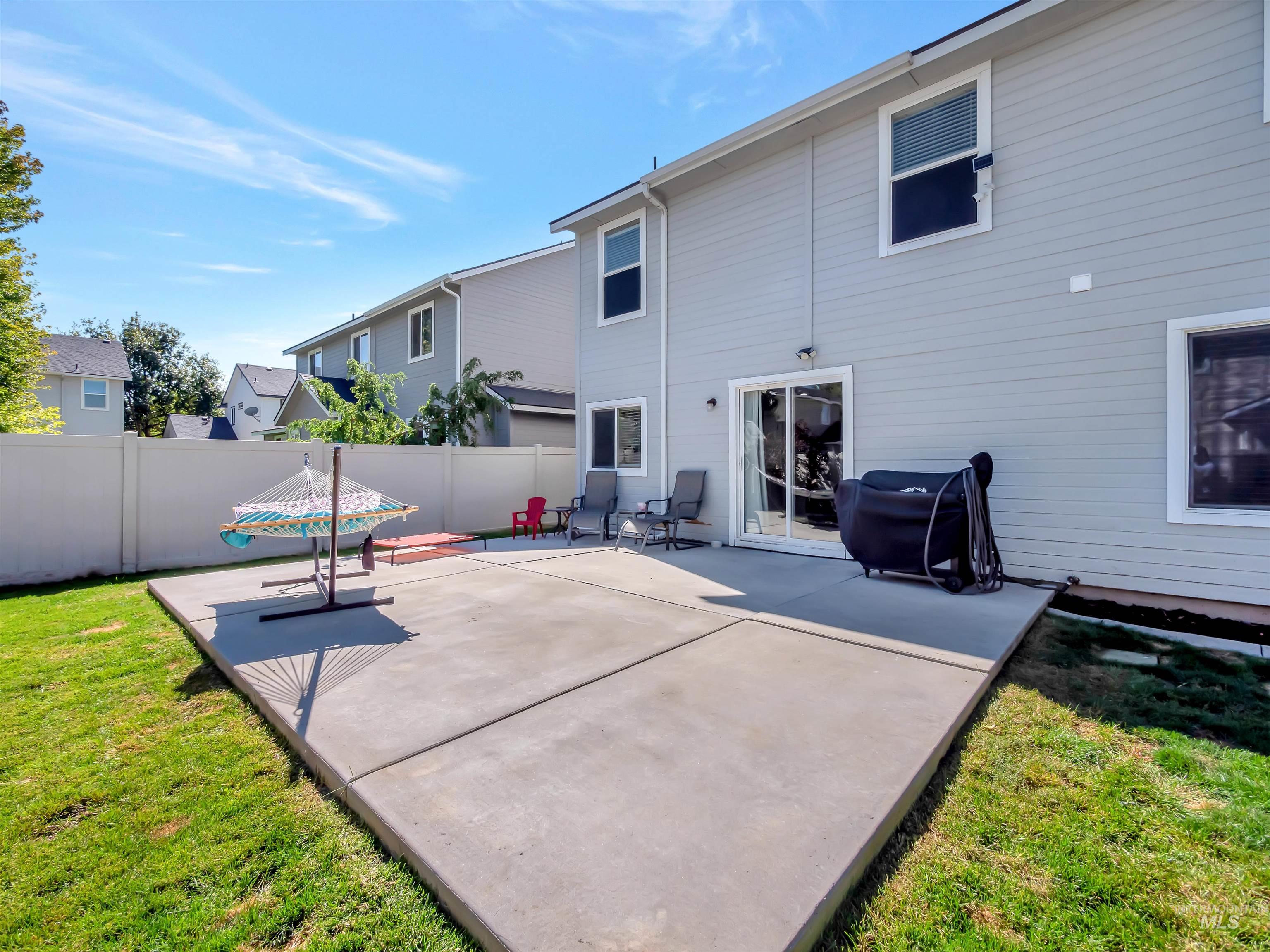 3676 S Ascaino Ave, Meridian, Idaho 83642, 4 Bedrooms, 2.5 Bathrooms, Residential For Sale, Price $540,000,MLS 98985631