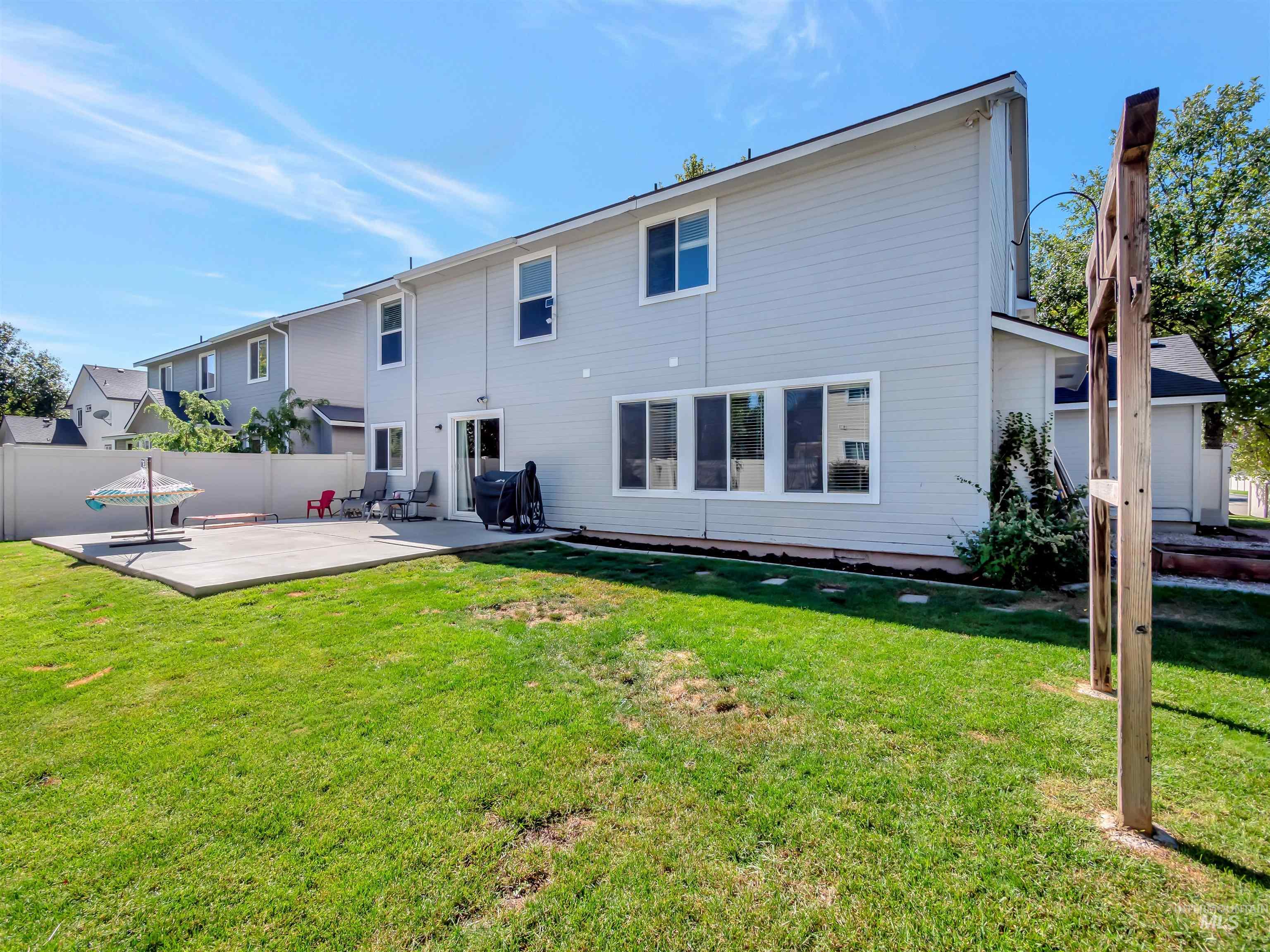 3676 S Ascaino Ave, Meridian, Idaho 83642, 4 Bedrooms, 2.5 Bathrooms, Residential For Sale, Price $540,000,MLS 98985631
