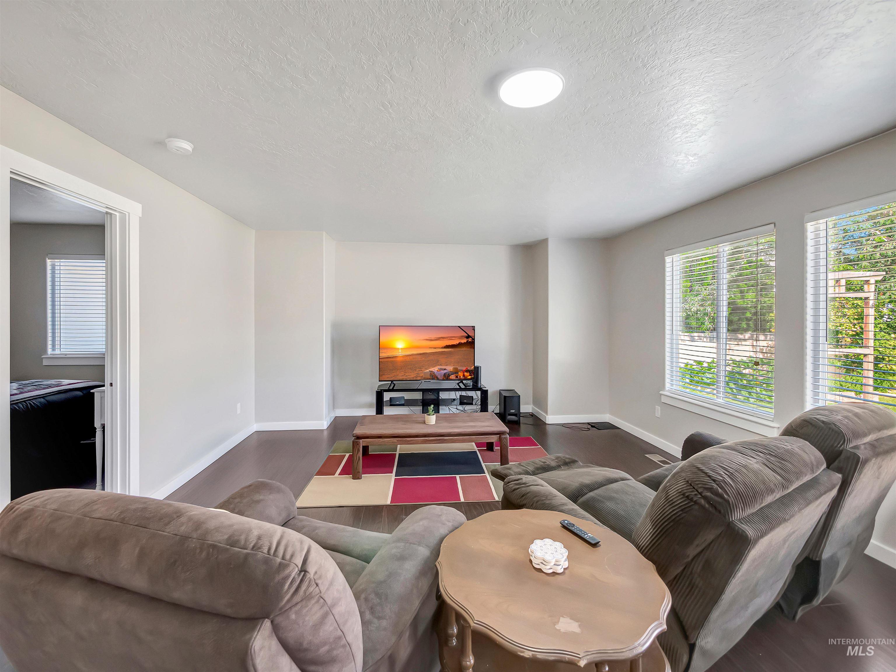 3676 S Ascaino Ave, Meridian, Idaho 83642, 4 Bedrooms, 2.5 Bathrooms, Residential For Sale, Price $540,000,MLS 98985631