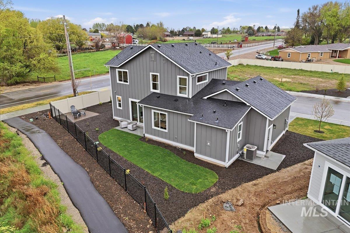 1176 S Papuan Way, Kuna, Idaho 83634, 3 Bedrooms, 3 Bathrooms, Residential For Sale, Price $579,000, 98985632