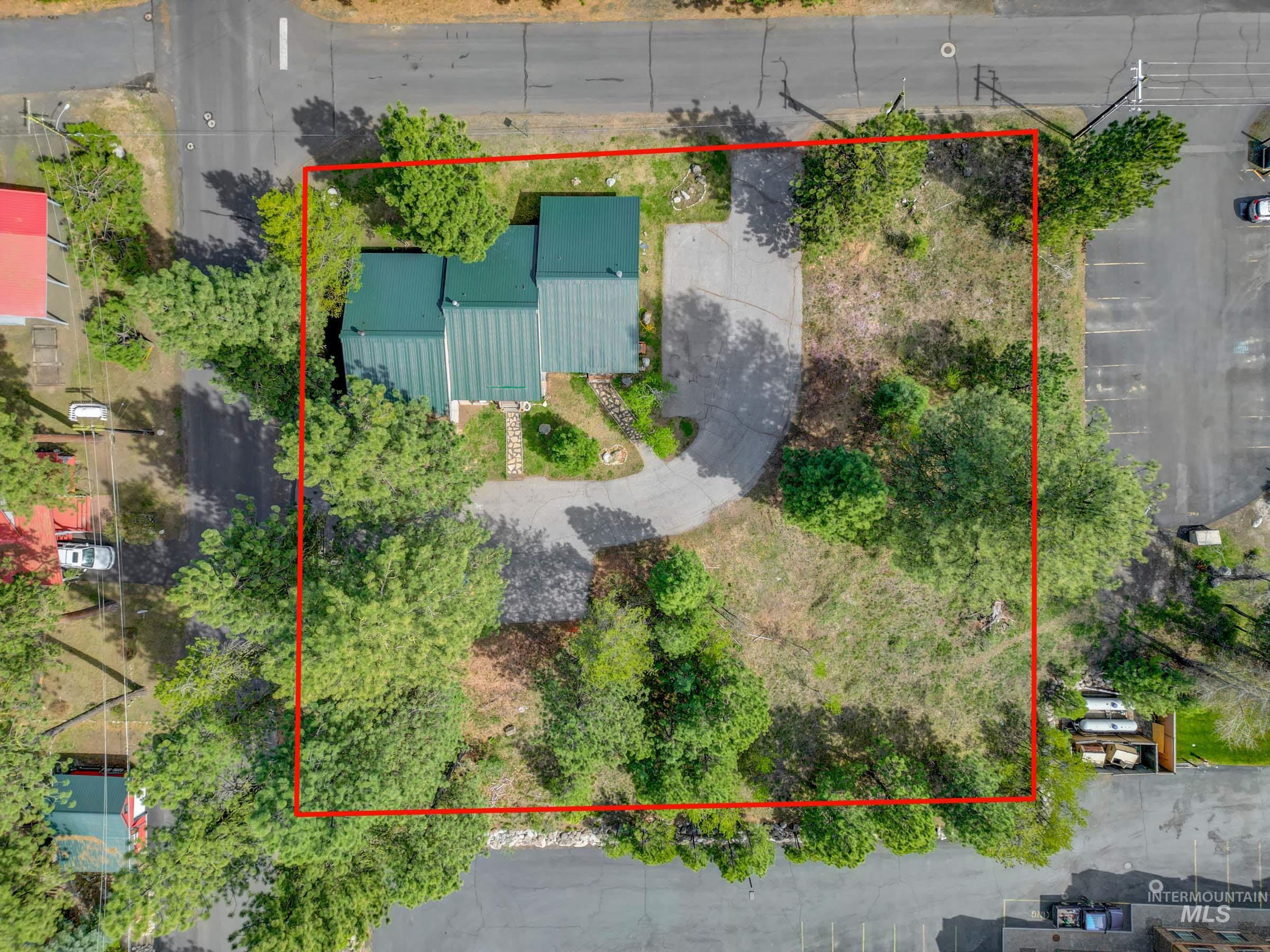 300 Floyde Street, McCall, Idaho 83638, 2 Bedrooms, 1 Bathroom, Residential Income For Sale, Price $1,295,000,MLS 98985633