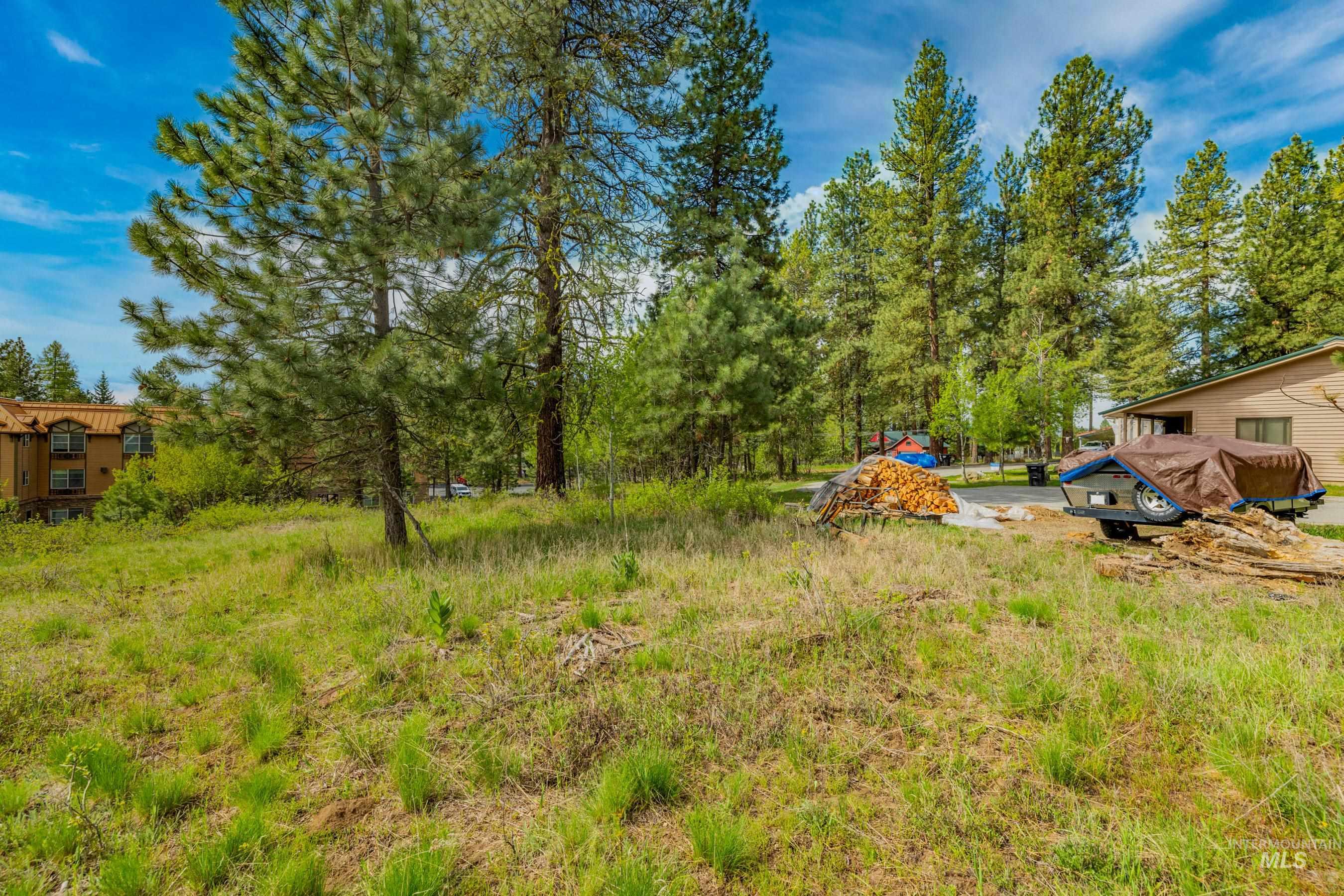 300 Floyde Street, McCall, Idaho 83638, 2 Bedrooms, 1 Bathroom, Residential Income For Sale, Price $1,295,000,MLS 98985633