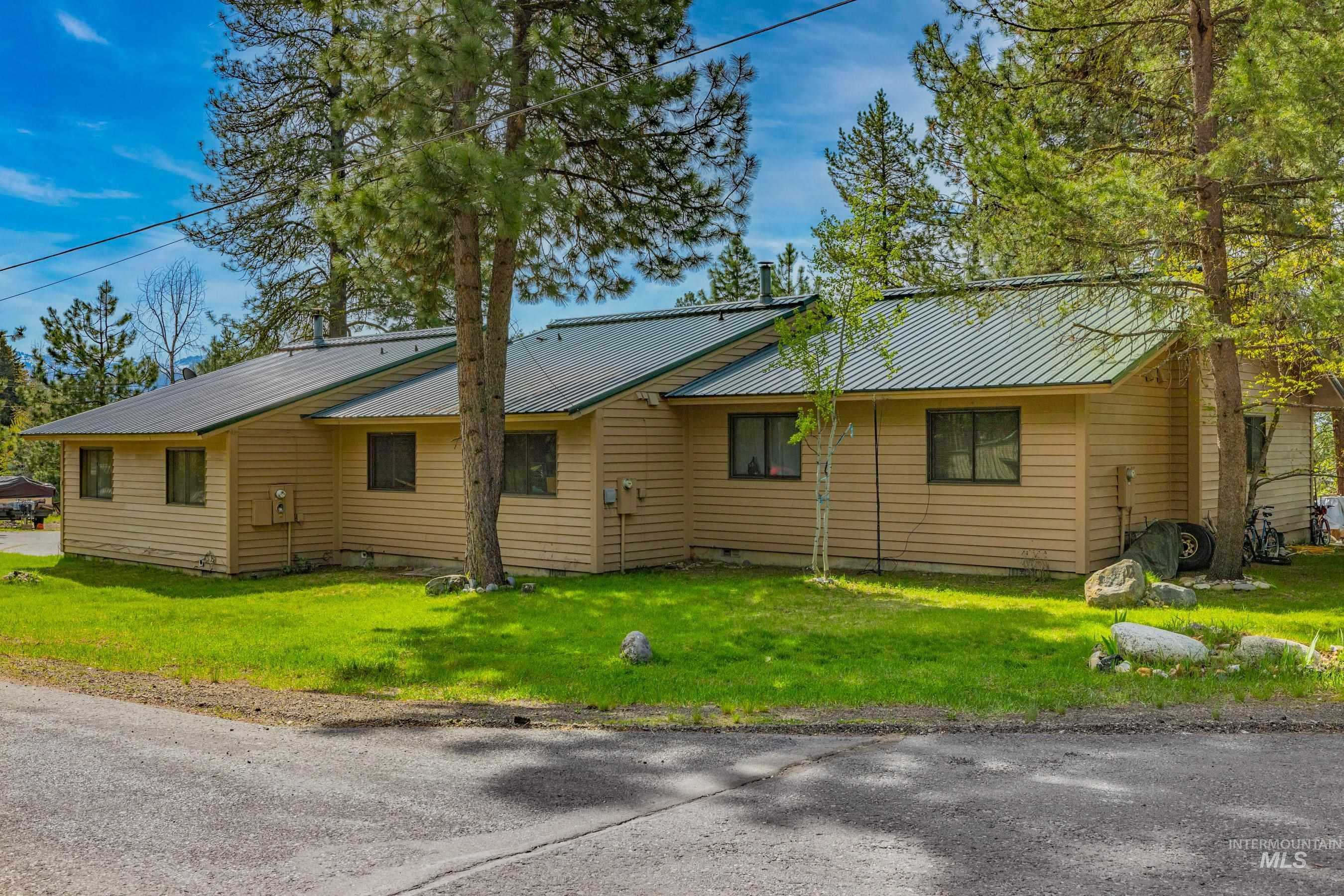 300 Floyde Street, McCall, Idaho 83638, 2 Bedrooms, 1 Bathroom, Residential Income For Sale, Price $1,295,000,MLS 98985633