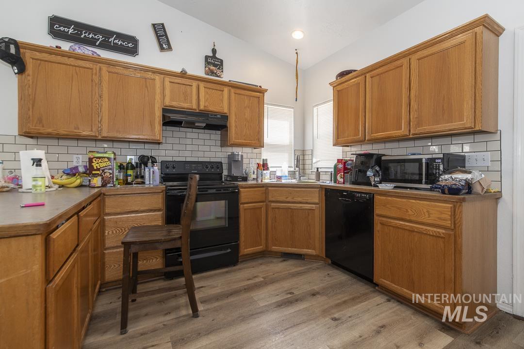 920 S Diamond St., Nampa, Idaho 83686, 3 Bedrooms, 2 Bathrooms, Residential For Sale, Price $299,900,MLS 98985635