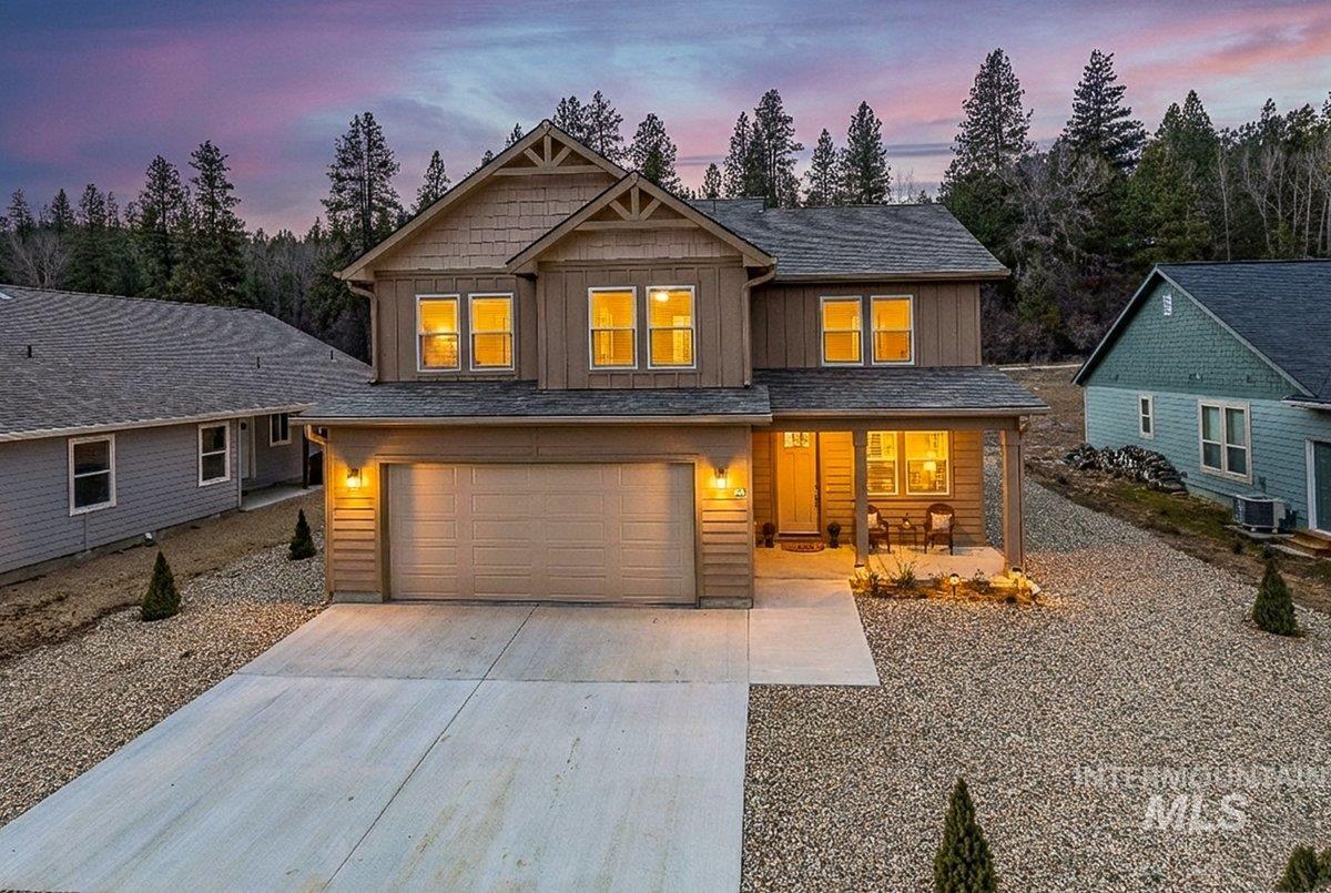 35 Wapiti Court, Garden Valley, Idaho 83622, 4 Bedrooms, 2.5 Bathrooms, Residential For Sale, Price $649,900, 98985638