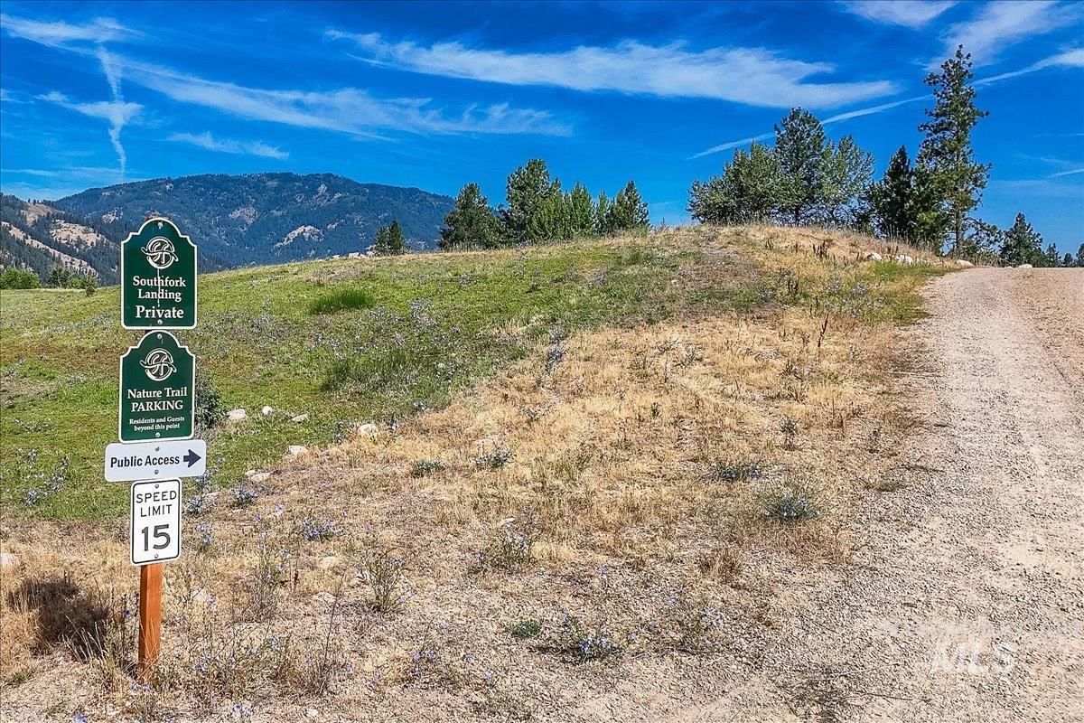 35 Wapiti Court, Garden Valley, Idaho 83622, 4 Bedrooms, 2.5 Bathrooms, Residential For Sale, Price $649,900,MLS 98985638