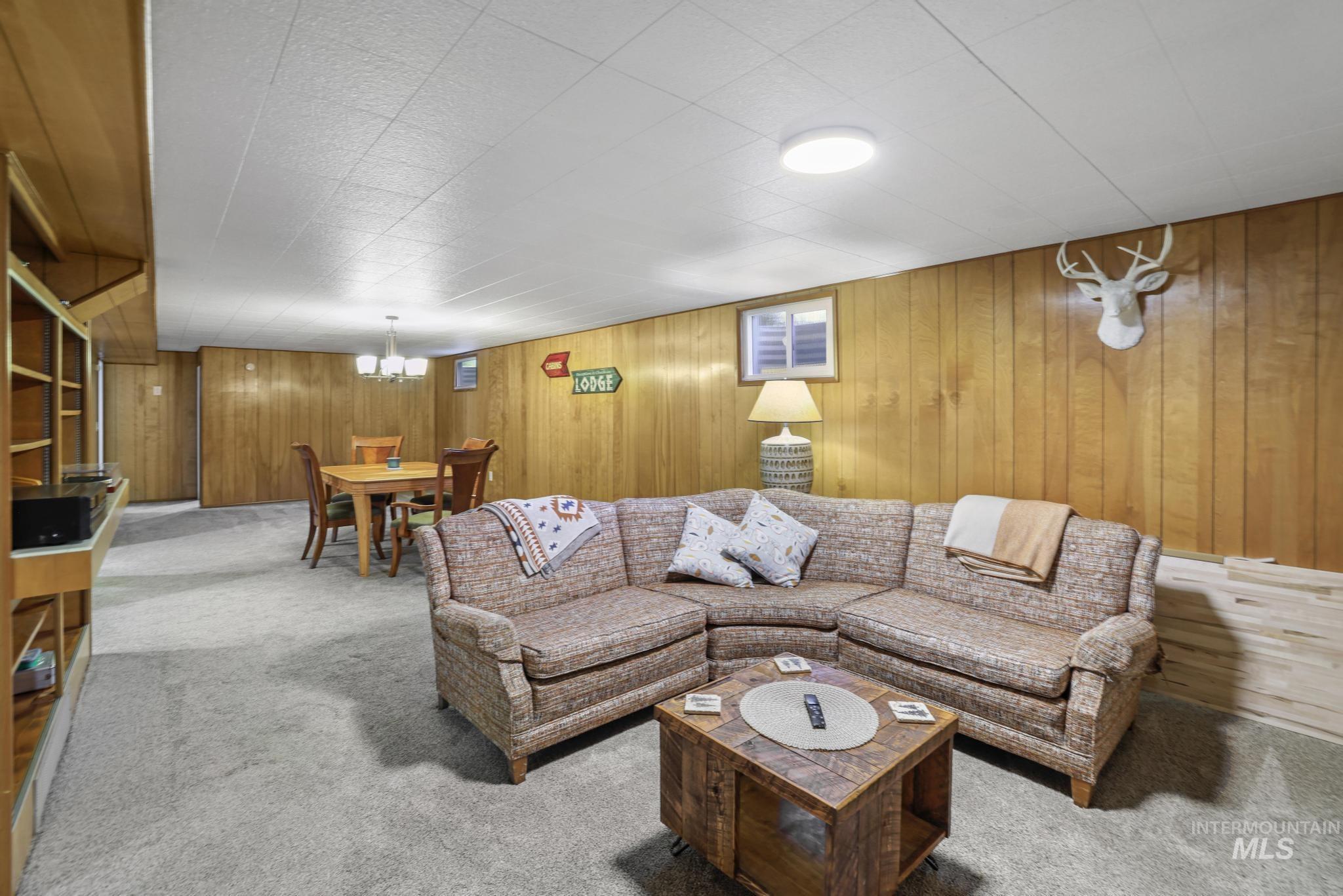 539 Rim View Drive, Twin Falls, Idaho 83301, 5 Bedrooms, 3 Bathrooms, Residential For Sale, Price $579,900,MLS 98985644