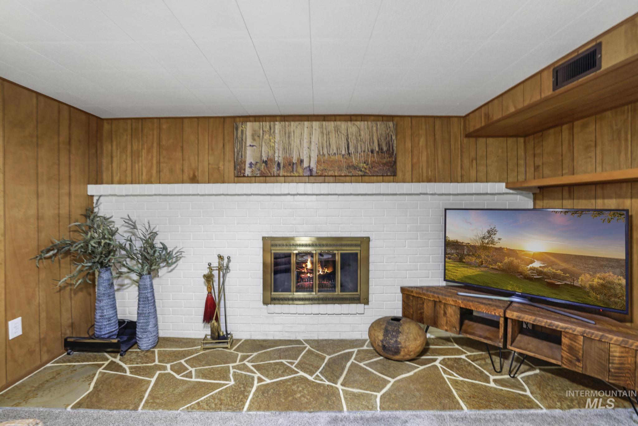 539 Rim View Drive, Twin Falls, Idaho 83301, 5 Bedrooms, 3 Bathrooms, Residential For Sale, Price $579,900,MLS 98985644