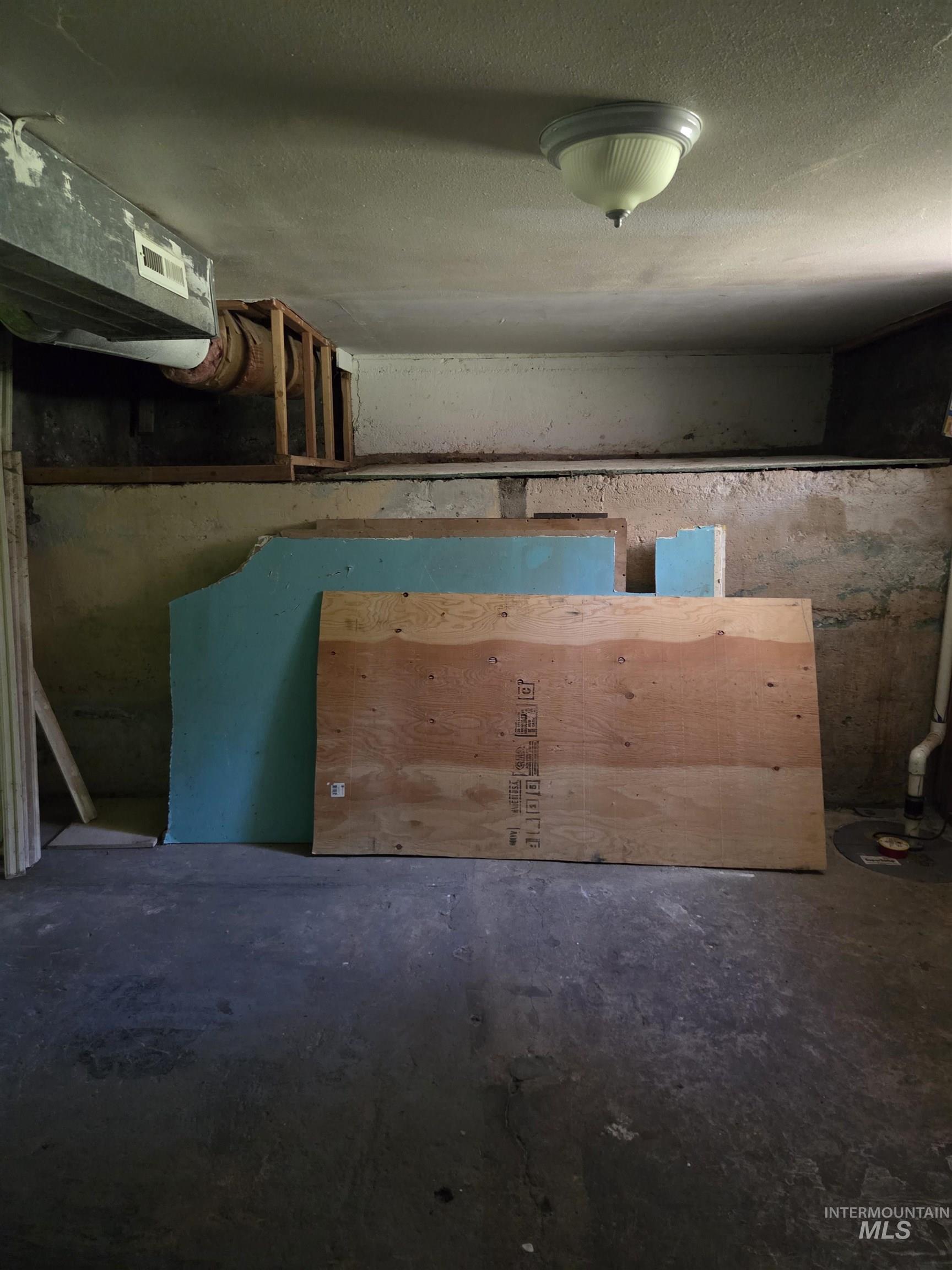 1059 State St, Weiser, Idaho 83672, 2 Bedrooms, 1 Bathroom, Residential For Sale, Price $200,000,MLS 98985646
