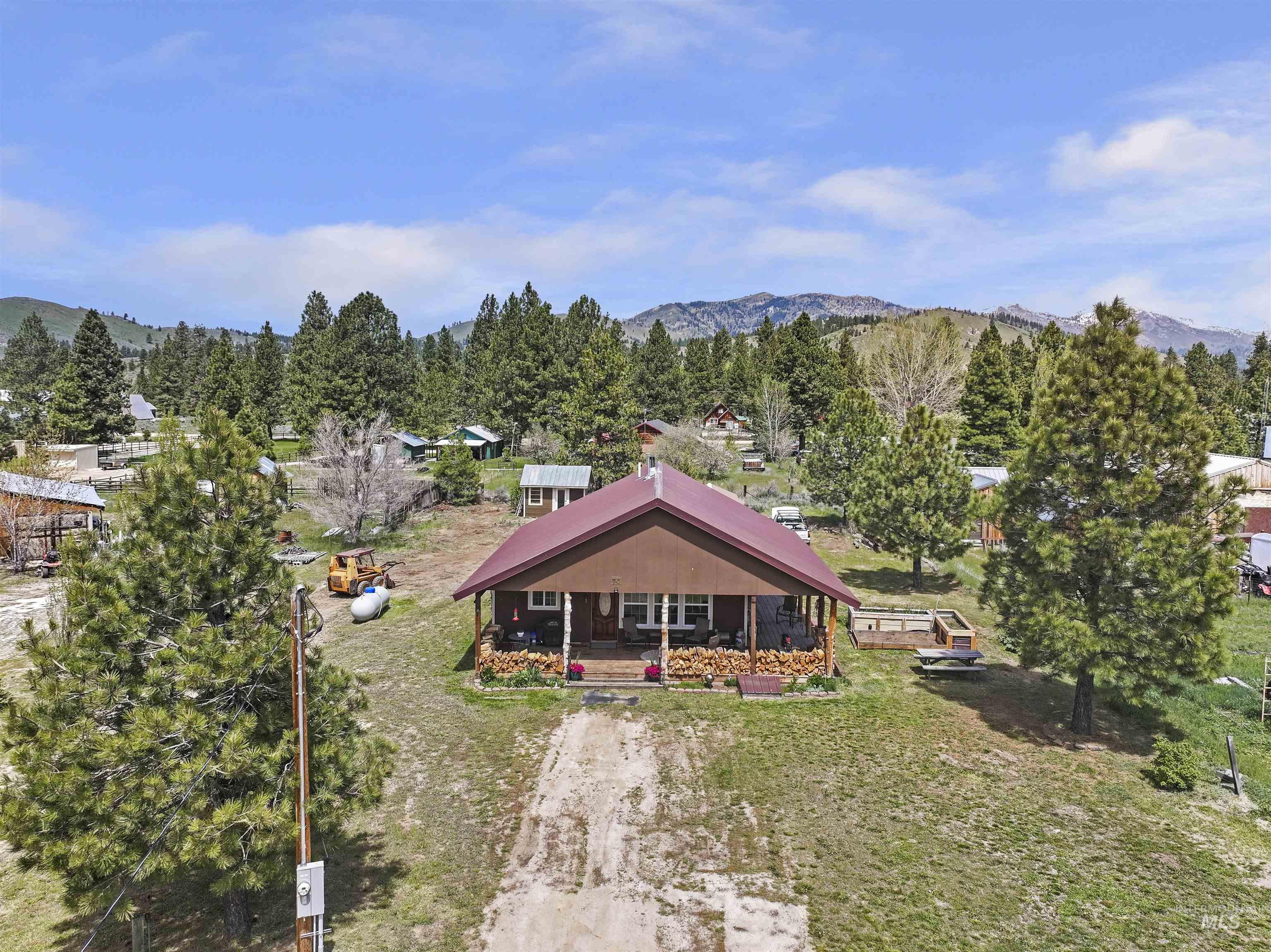 70 E Prairie Road, Prairie, Idaho 83647, 2 Bedrooms, 1 Bathroom, Residential For Sale, Price $276,000, 98985647