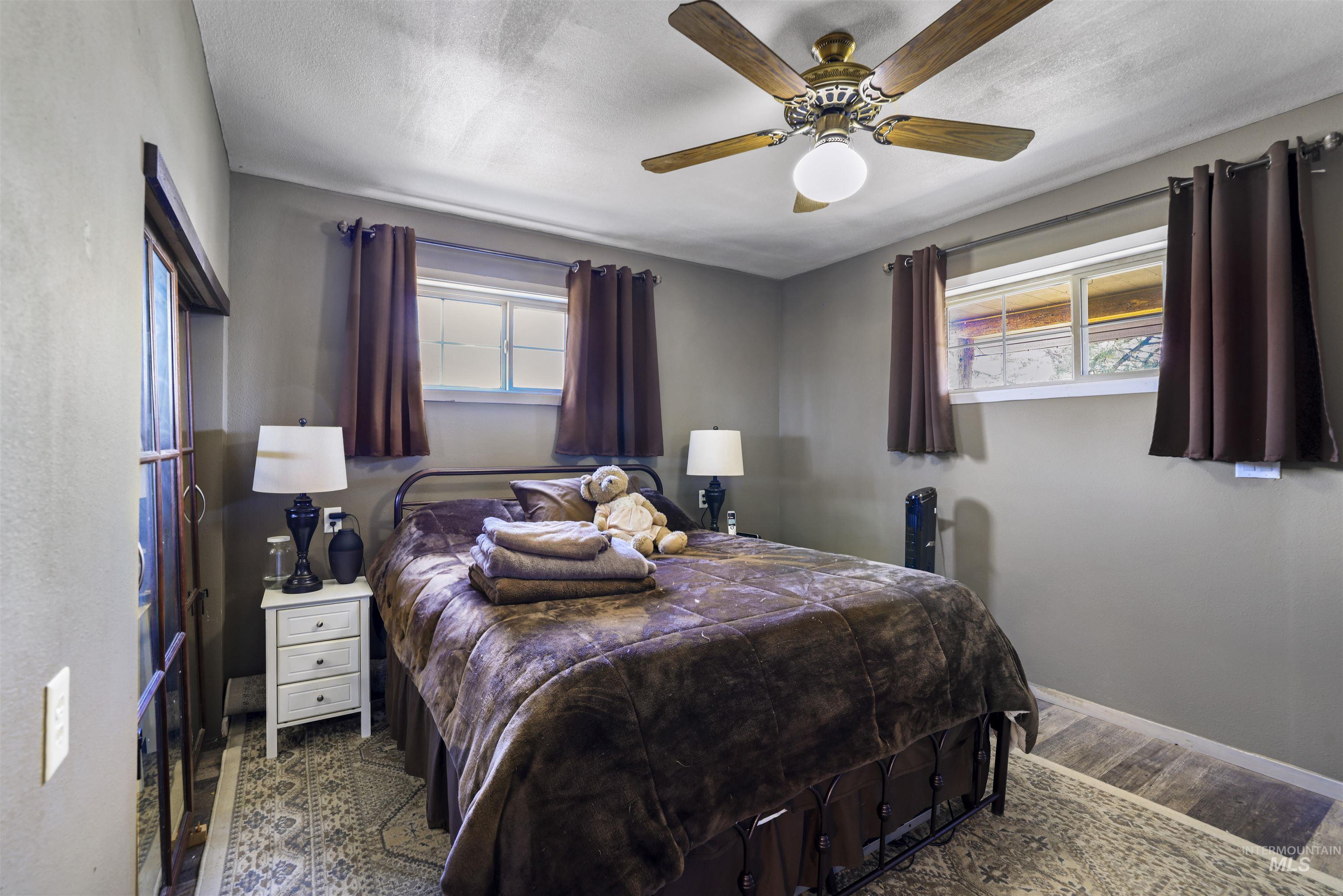 70 E Prairie Road, Prairie, Idaho 83647, 2 Bedrooms, 1 Bathroom, Residential For Sale, Price $276,000, 98985647