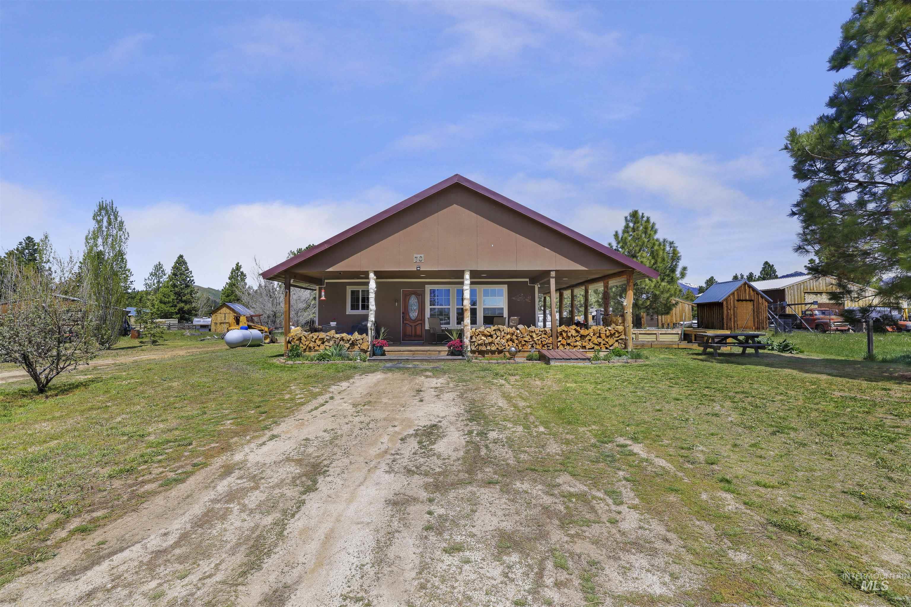 70 E Prairie Road, Prairie, Idaho 83647, 2 Bedrooms, 1 Bathroom, Residential For Sale, Price $276,000, 98985647