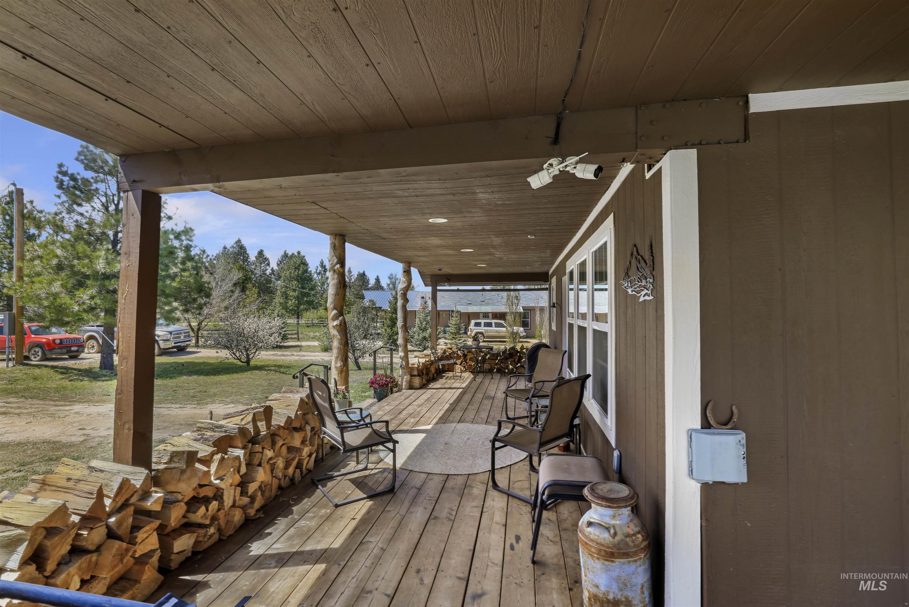 70 E Prairie Road, Prairie, Idaho 83647, 2 Bedrooms, 1 Bathroom, Residential For Sale, Price $276,000, 98985647