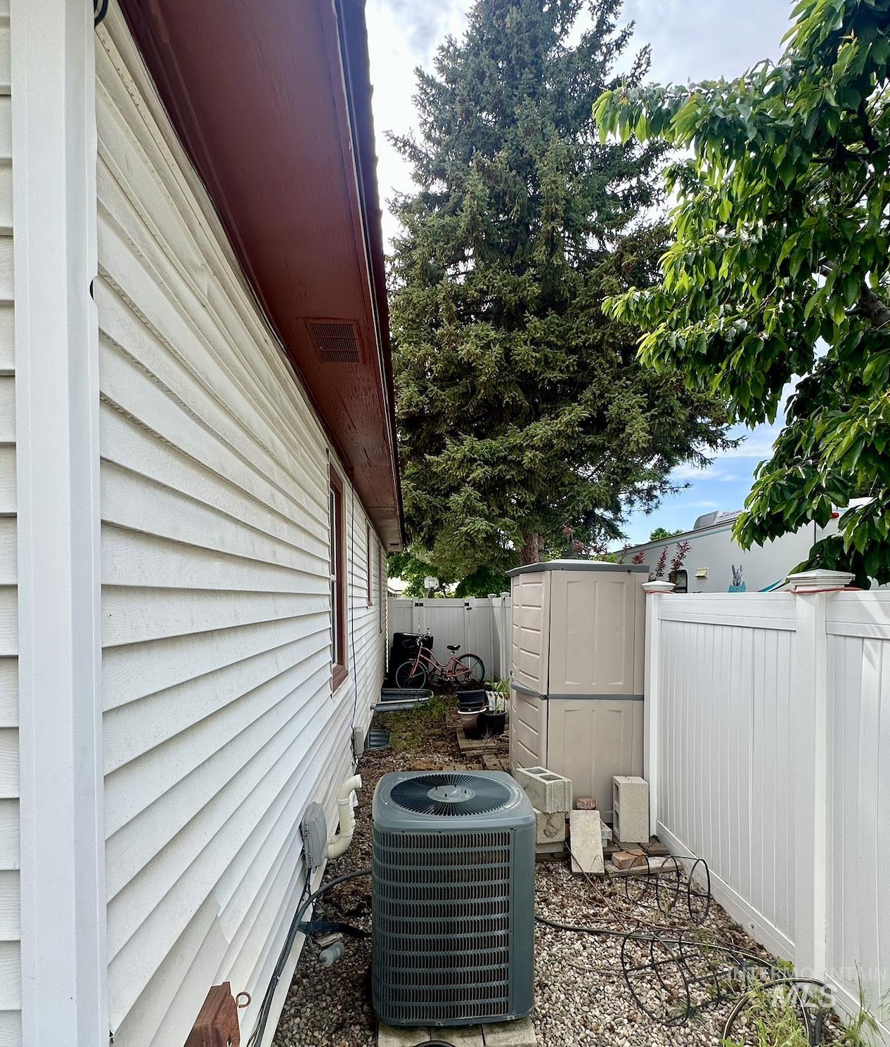 354 W Galloway, Weiser, Idaho 83672, 3 Bedrooms, 2 Bathrooms, Residential For Sale, Price $395,000,MLS 98985648