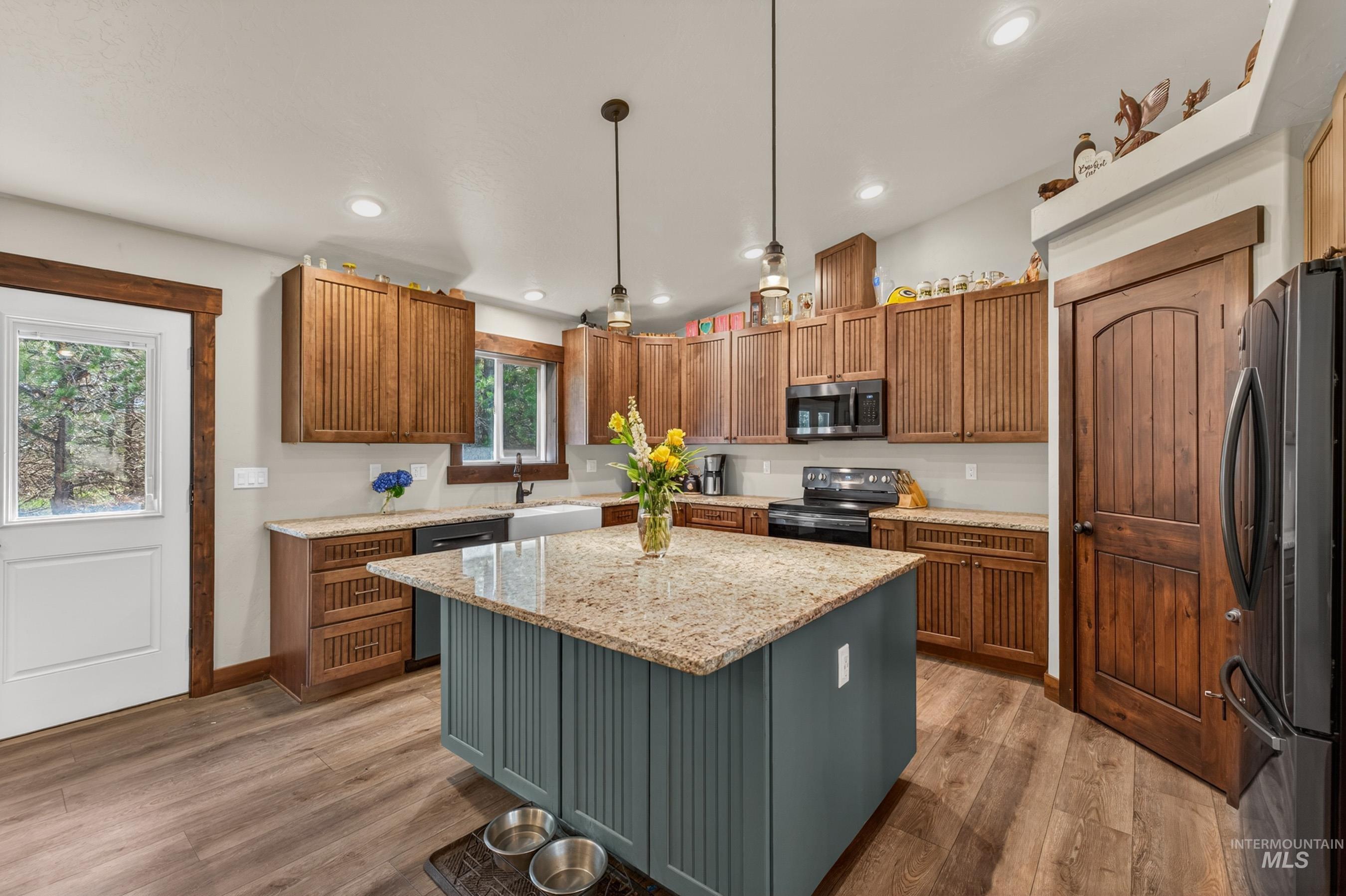 13388 Norwood, McCall, Idaho 83638, 4 Bedrooms, 2 Bathrooms, Residential For Sale, Price $799,000,MLS 98985649