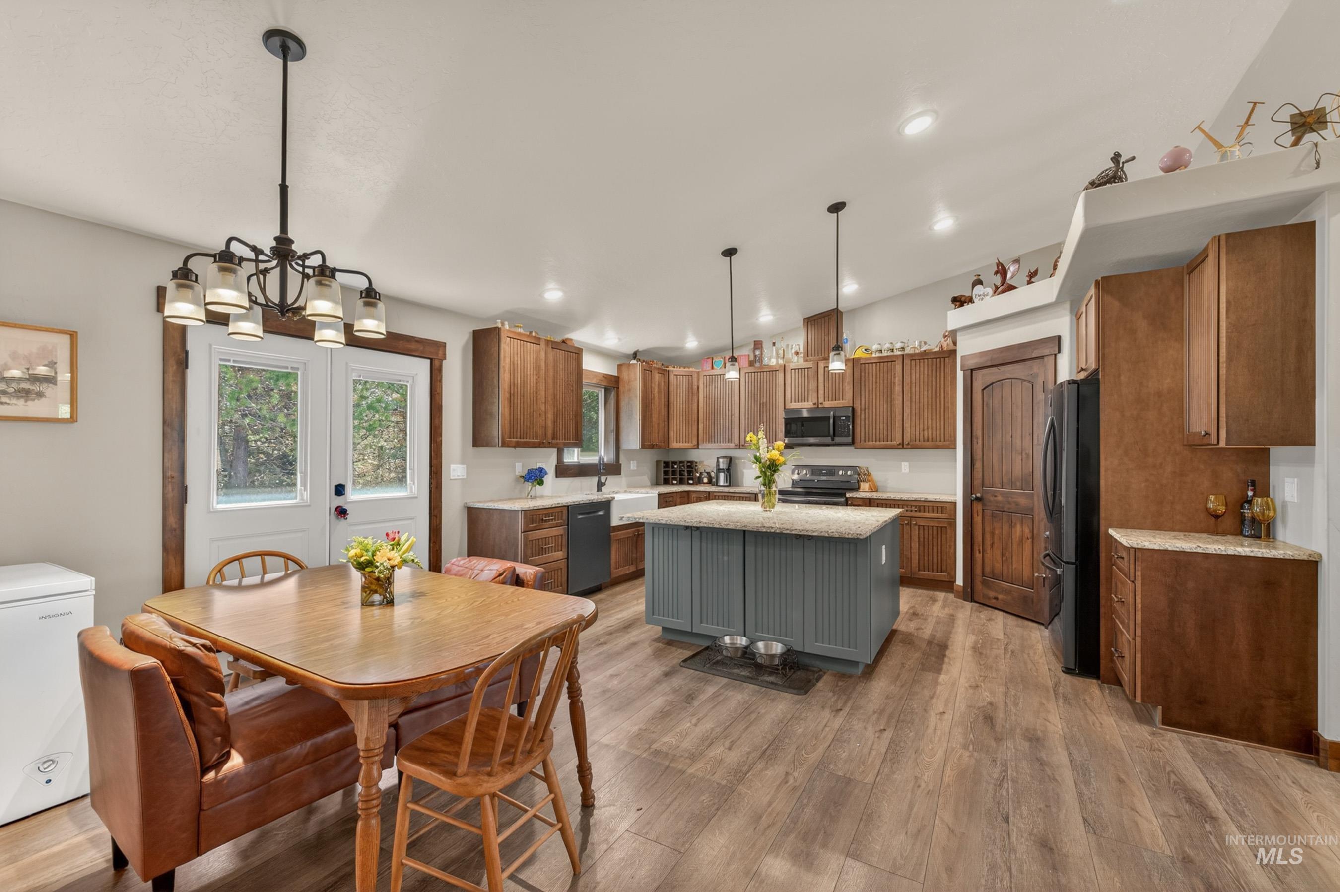13388 Norwood, McCall, Idaho 83638, 4 Bedrooms, 2 Bathrooms, Residential For Sale, Price $799,000,MLS 98985649