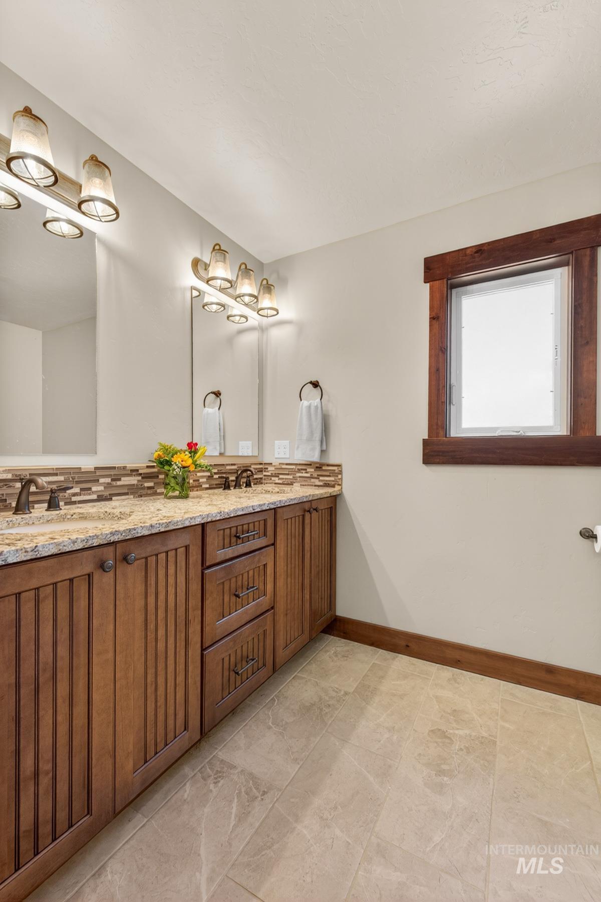 13388 Norwood, McCall, Idaho 83638, 4 Bedrooms, 2 Bathrooms, Residential For Sale, Price $799,000,MLS 98985649
