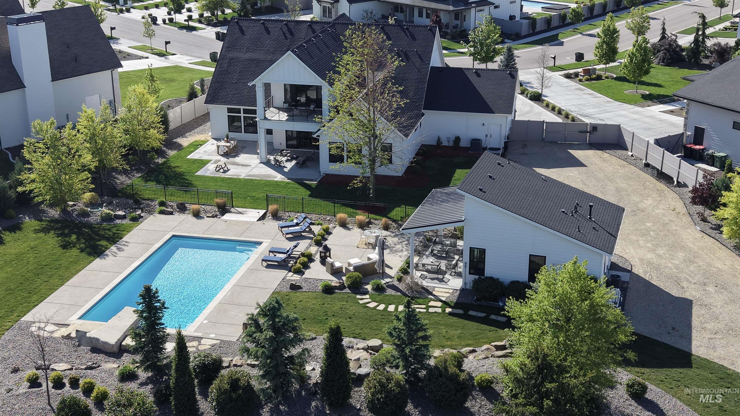 6521 S Pemberley Way, Meridian, Idaho 83642, 5 Bedrooms, 4.5 Bathrooms, Residential For Sale, Price $2,399,000, 98985651