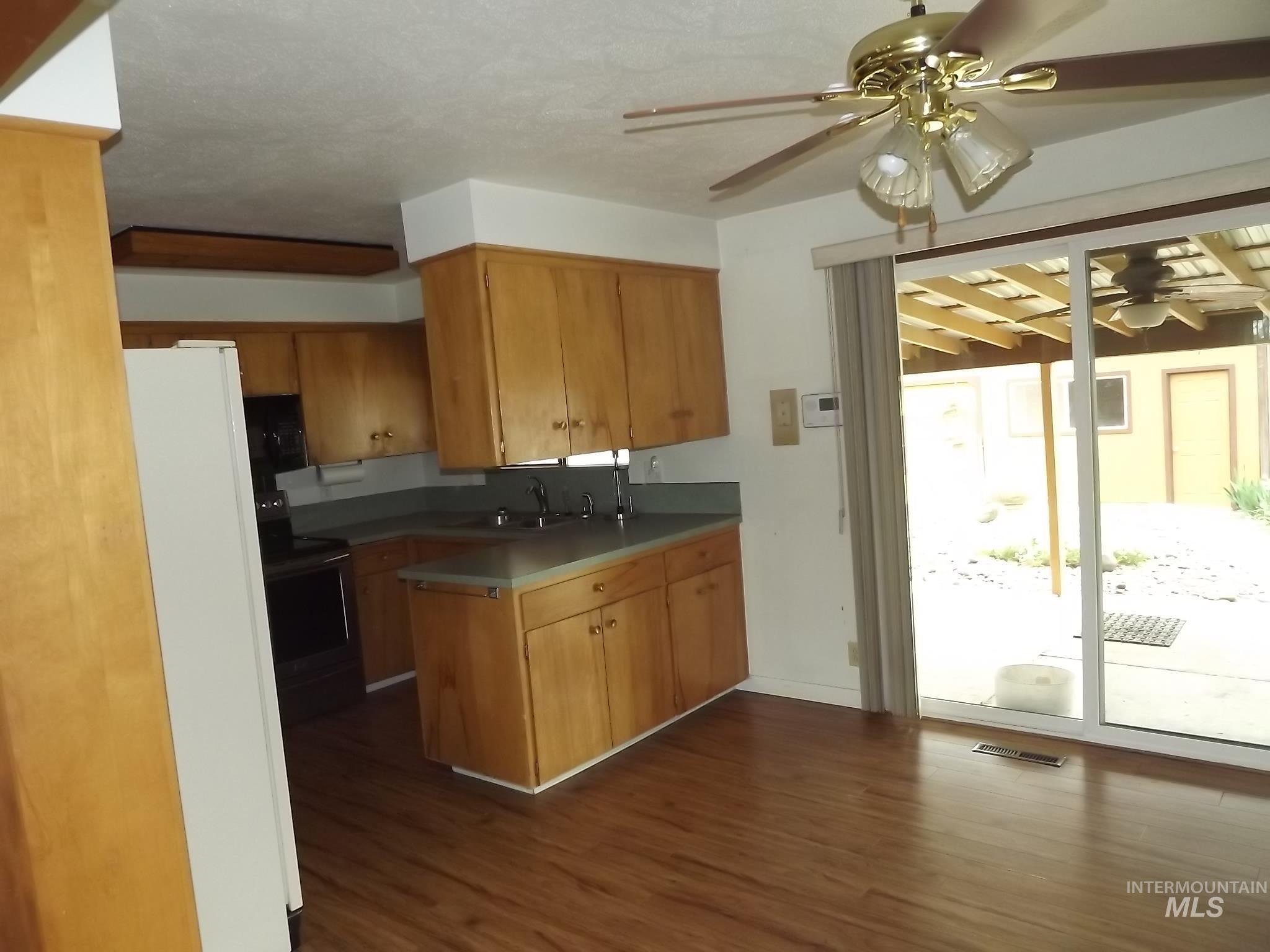 1114 Alder Avenue, Lewiston, Idaho 83501, 4 Bedrooms, 2 Bathrooms, Residential For Sale, Price $374,900,MLS 98985652
