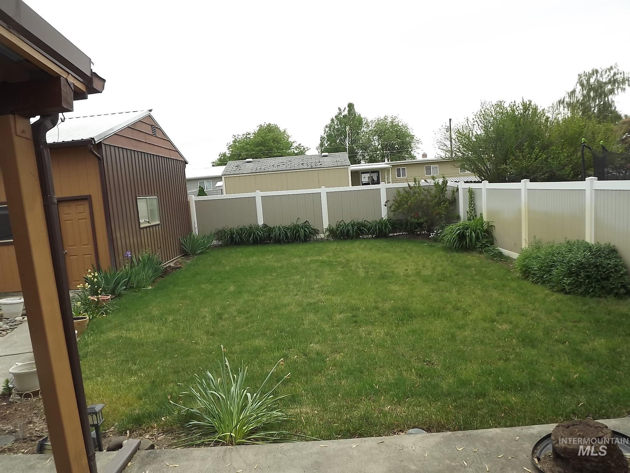 1114 Alder Avenue, Lewiston, Idaho 83501, 4 Bedrooms, 2 Bathrooms, Residential For Sale, Price $374,900,MLS 98985652