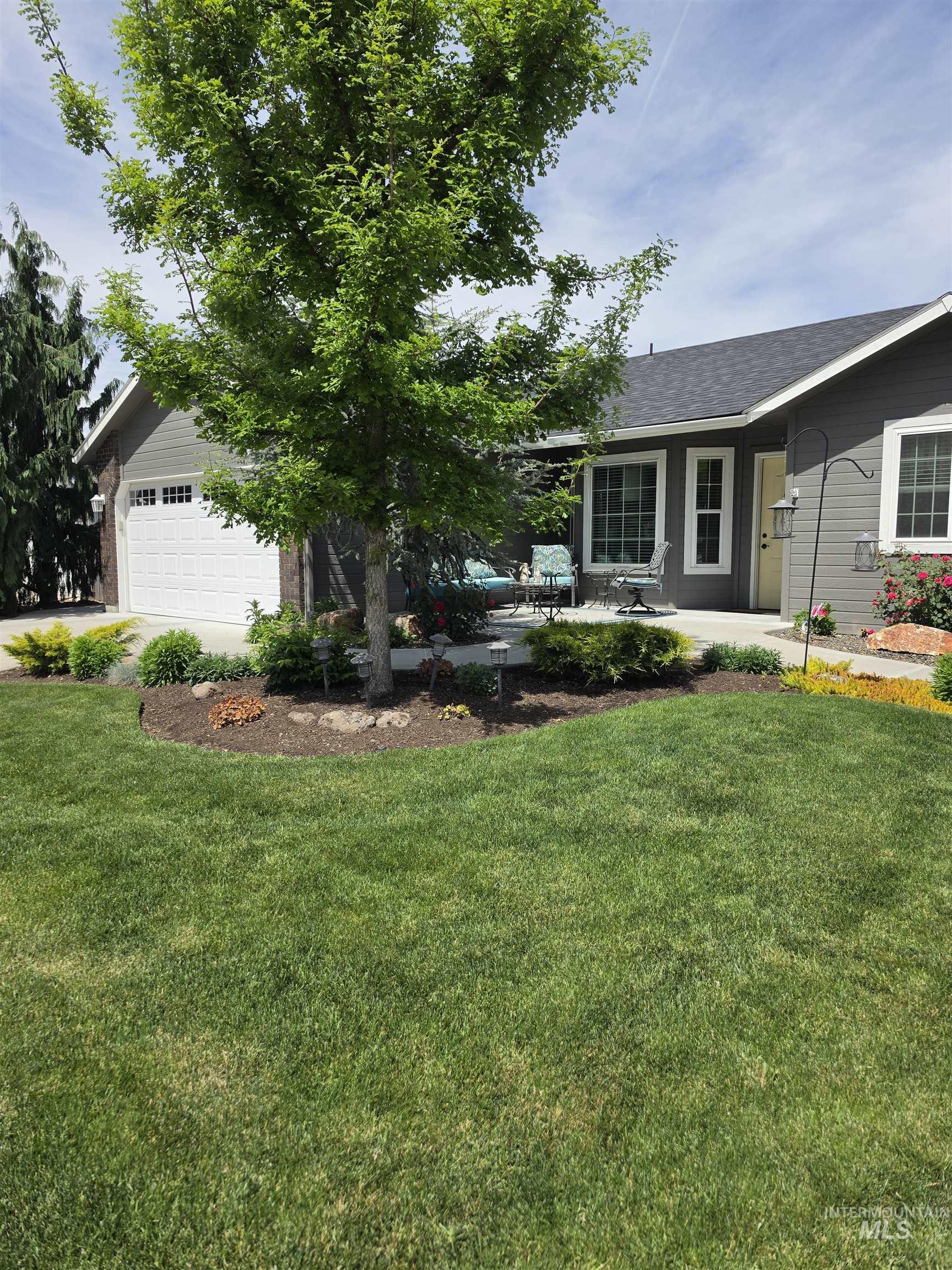 1418 E Sothesby Street, Meridian, Idaho 83642, 2 Bedrooms, 2 Bathrooms, Residential For Sale, Price $450,000,MLS 98985653