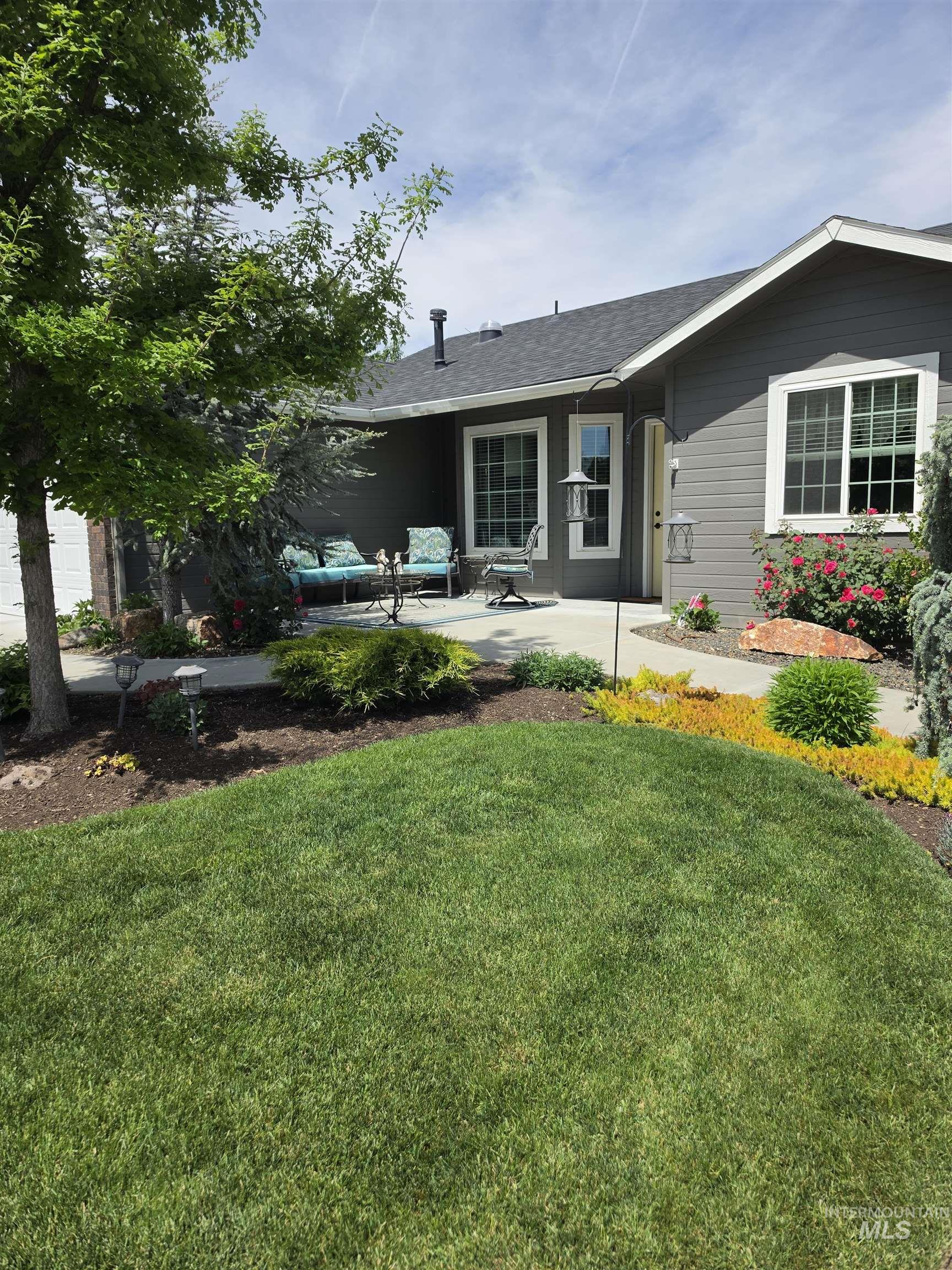 1418 E Sothesby Street, Meridian, Idaho 83642, 2 Bedrooms, 2 Bathrooms, Residential For Sale, Price $450,000,MLS 98985653