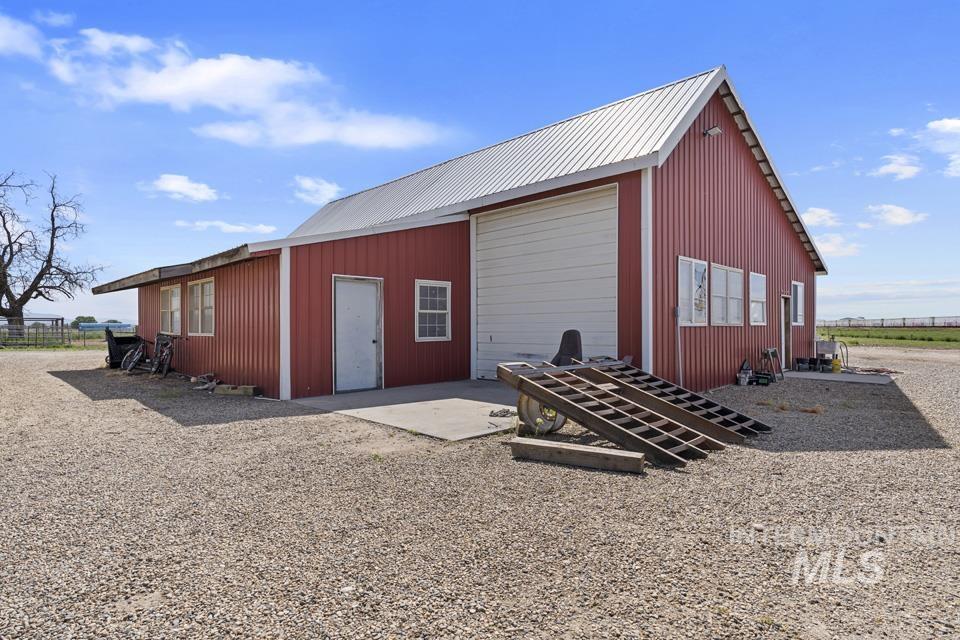 2091 SE 6TH, Fruitland, Idaho 83619, 3 Bedrooms, 2.5 Bathrooms, Residential For Sale, Price $859,000,MLS 98985654