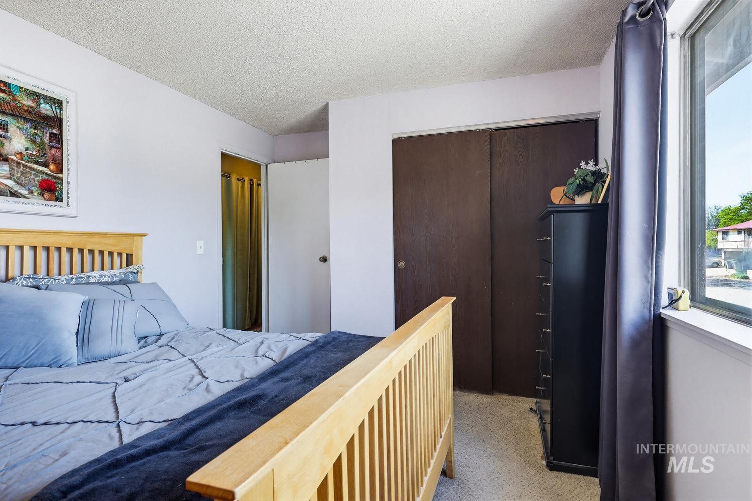 1129 S Hilton St, Boise, Idaho 83705, 2 Bedrooms, 1 Bathroom, Residential For Sale, Price $269,900,MLS 98985655