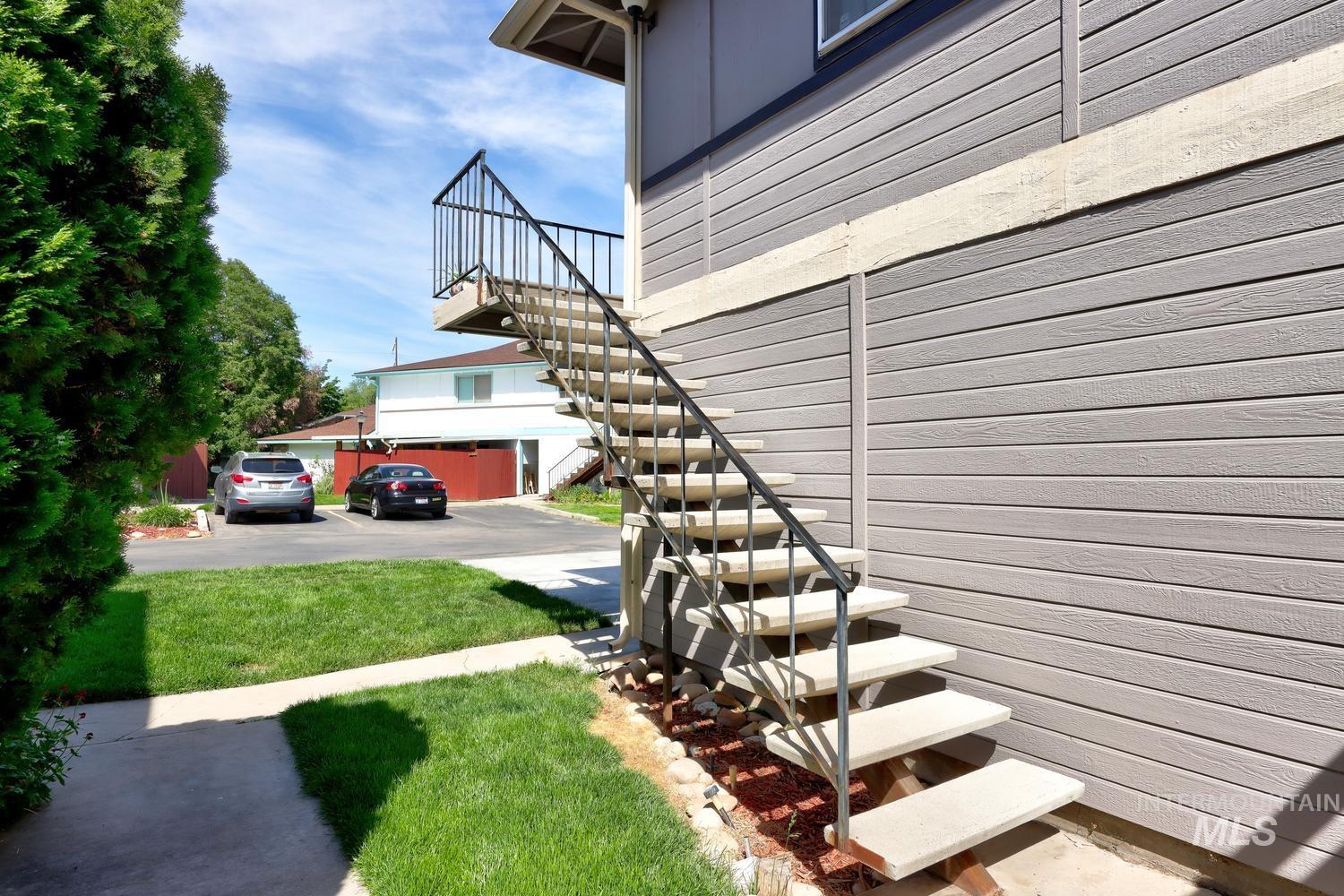 1129 S Hilton St, Boise, Idaho 83705, 2 Bedrooms, 1 Bathroom, Residential For Sale, Price $269,900,MLS 98985655