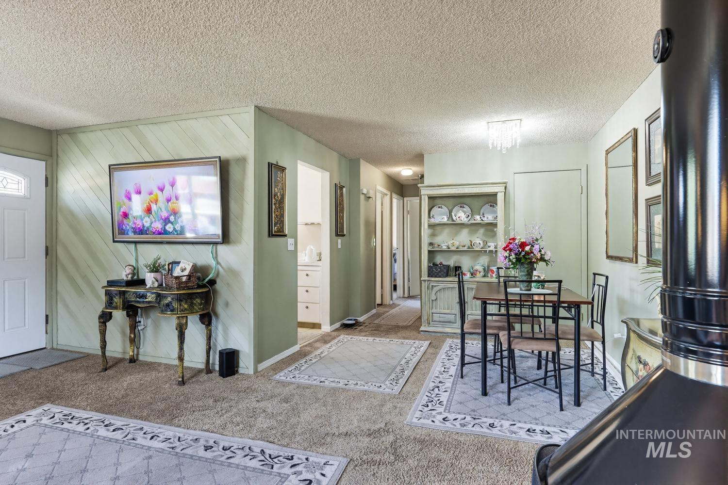 1129 S Hilton St, Boise, Idaho 83705, 2 Bedrooms, 1 Bathroom, Residential For Sale, Price $269,900,MLS 98985655