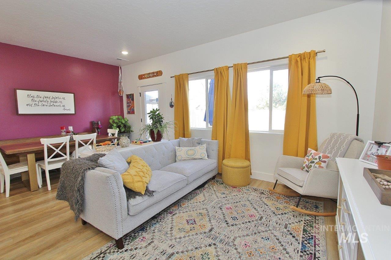107 N Trifecta Lane, Nampa, Idaho 83651, 3 Bedrooms, 3 Bathrooms, Residential For Sale, Price $350,000,MLS 98985656