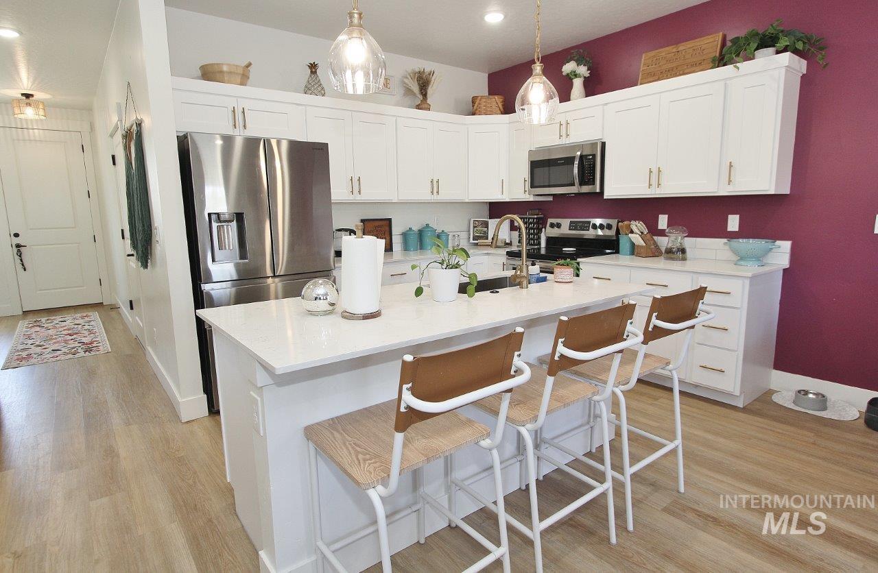 107 N Trifecta Lane, Nampa, Idaho 83651, 3 Bedrooms, 3 Bathrooms, Residential For Sale, Price $350,000,MLS 98985656