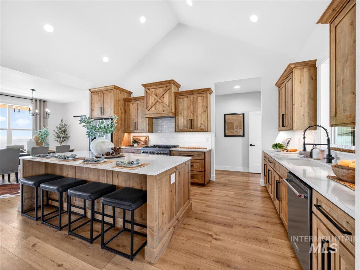 5251 Hidden Hollow Lane, Emmett, Idaho 83617, 4 Bedrooms, 4 Bathrooms, Residential For Sale, Price $1,699,900,MLS 98985657