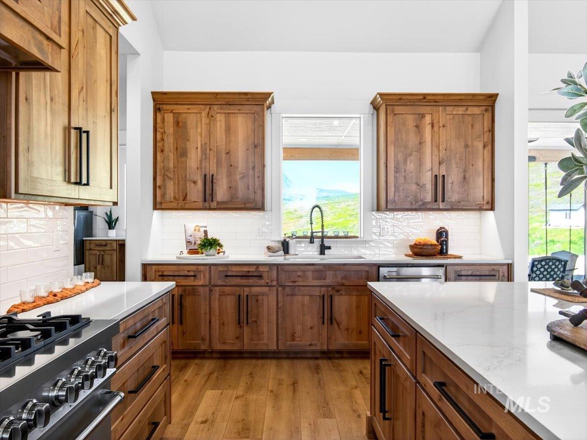 5251 Hidden Hollow Lane, Emmett, Idaho 83617, 4 Bedrooms, 4 Bathrooms, Residential For Sale, Price $1,699,900,MLS 98985657