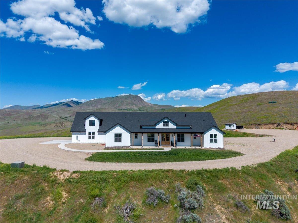5251 Hidden Hollow Lane, Emmett, Idaho 83617, 4 Bedrooms, 4 Bathrooms, Residential For Sale, Price $1,699,900,MLS 98985657