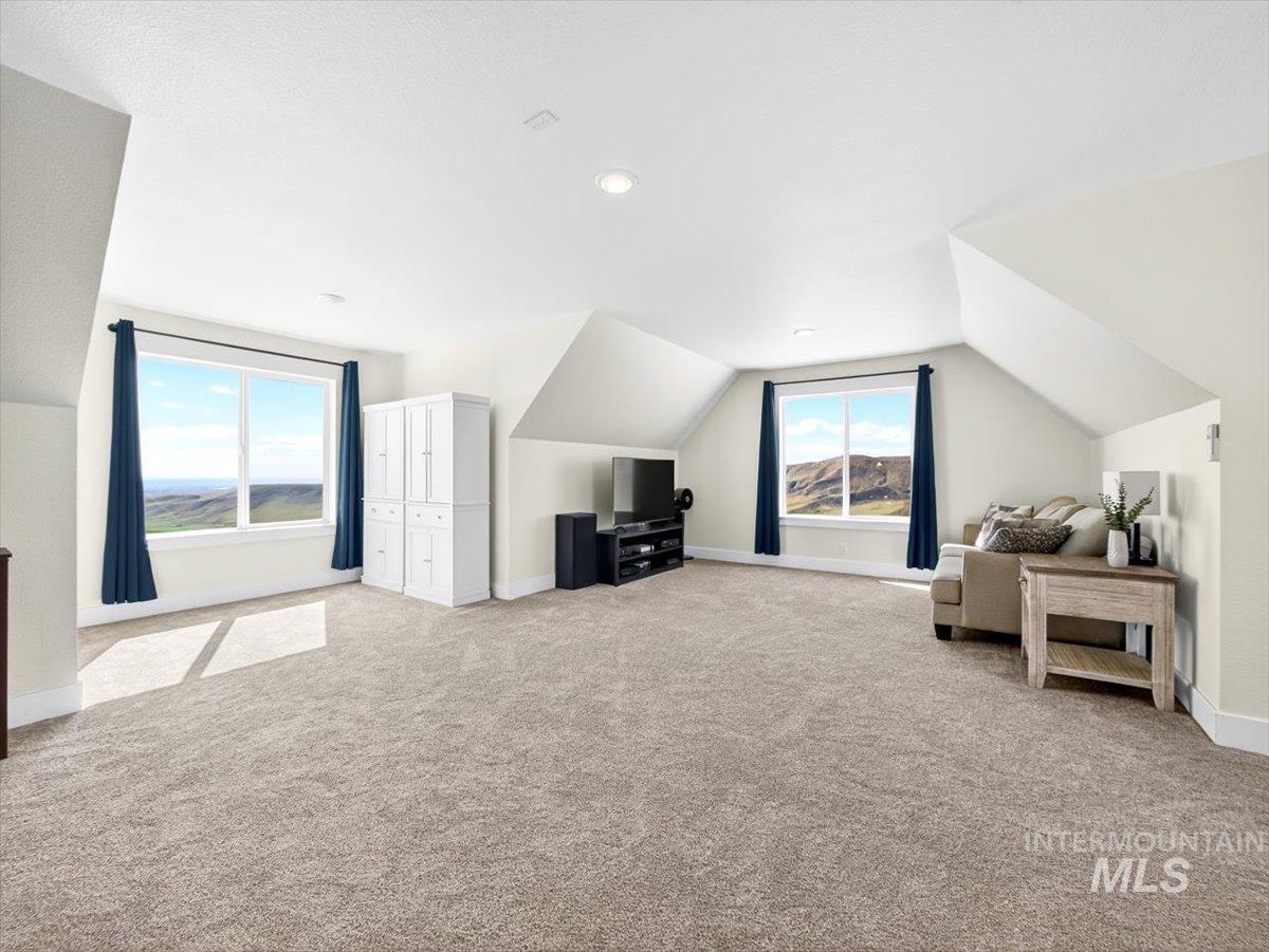 5251 Hidden Hollow Lane, Emmett, Idaho 83617, 4 Bedrooms, 4 Bathrooms, Residential For Sale, Price $1,699,900,MLS 98985657