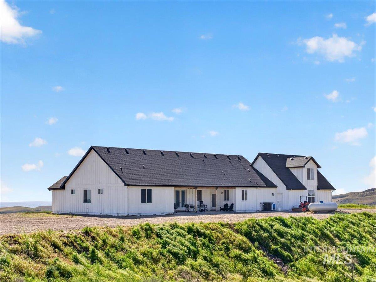 5251 Hidden Hollow Lane, Emmett, Idaho 83617, 4 Bedrooms, 4 Bathrooms, Residential For Sale, Price $1,699,900,MLS 98985657